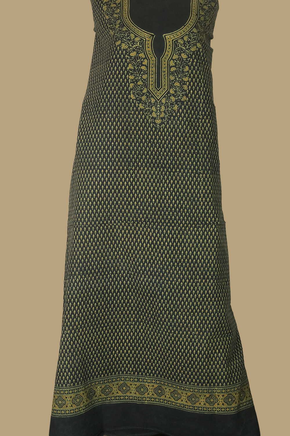 Green Ajrak Kaftan Cotton Fabric - Image 4