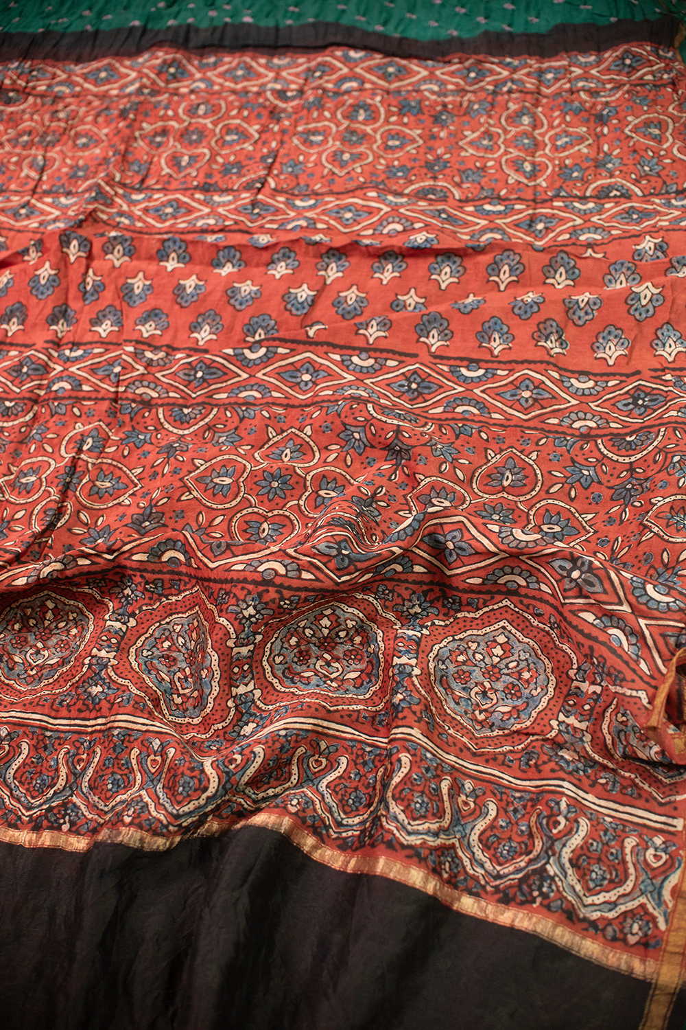 Leaf Green Bandhani Ajrak Silk Cotton Saree - Image 3