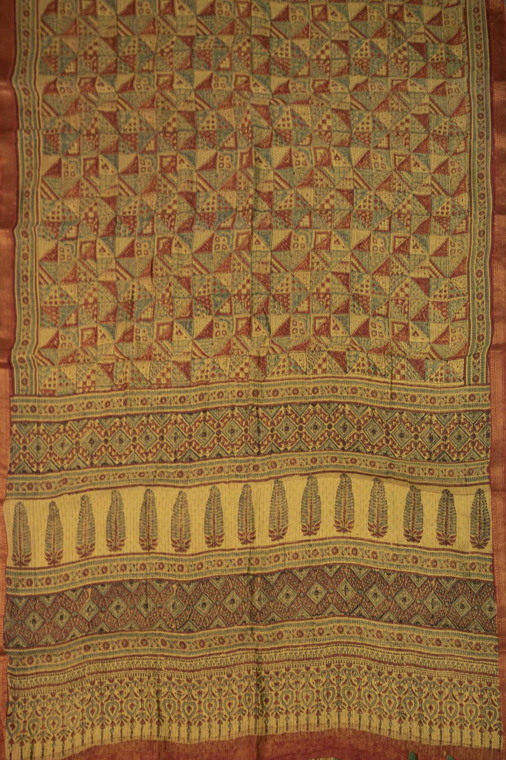 Patterned on Yellow Ajrak Maheshwari Silk Cotton saree - Image 2