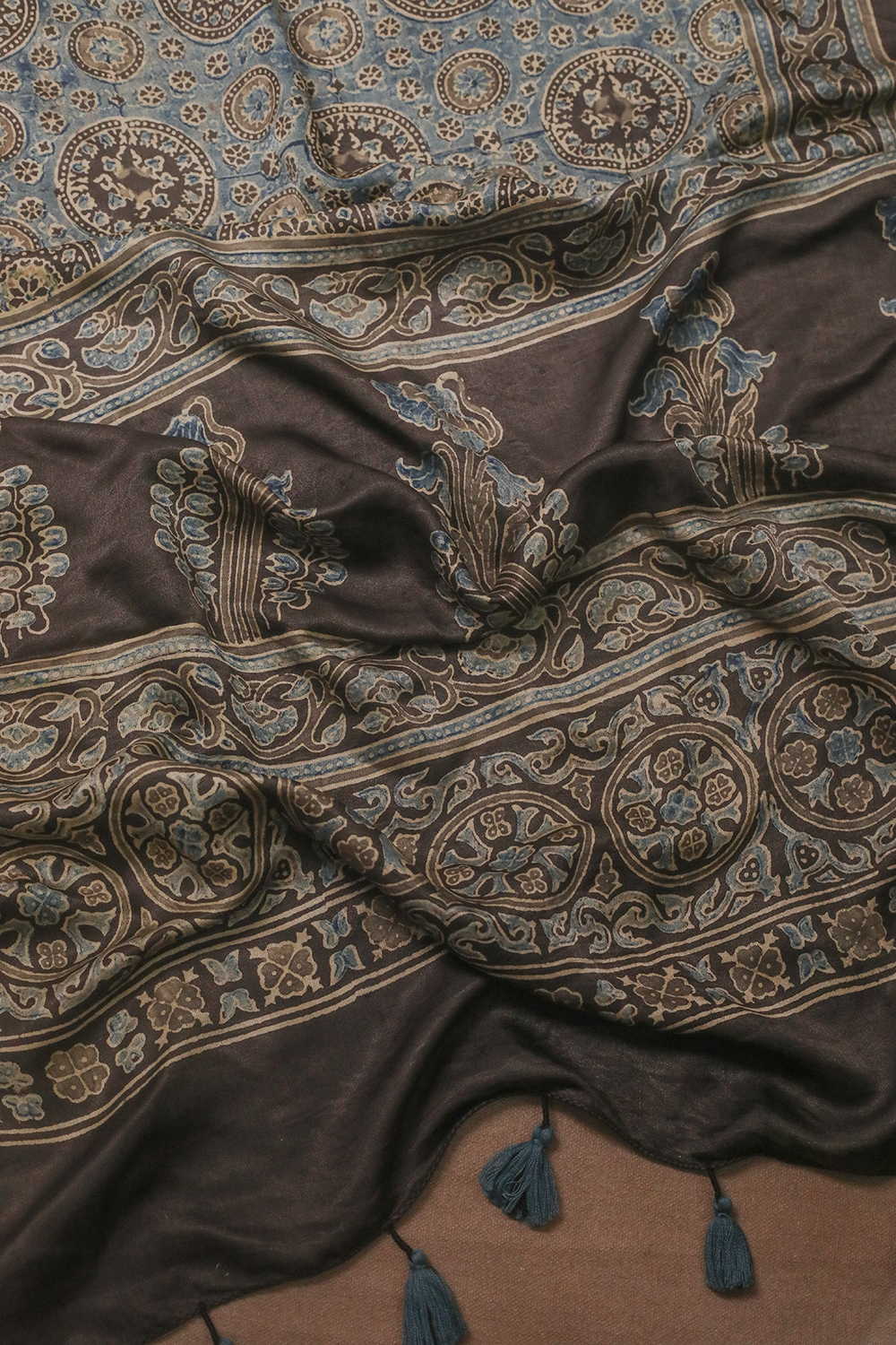 Faded Grey Ajrak Gajji Silk Stole - Image 3