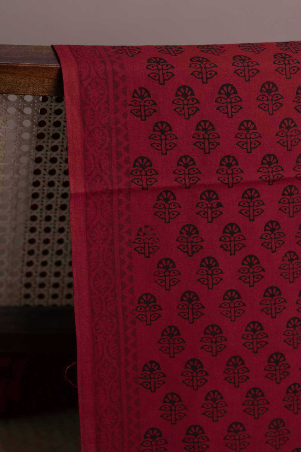 Flower Motif With Maroon Bagh Cotton Fabric - Image 2