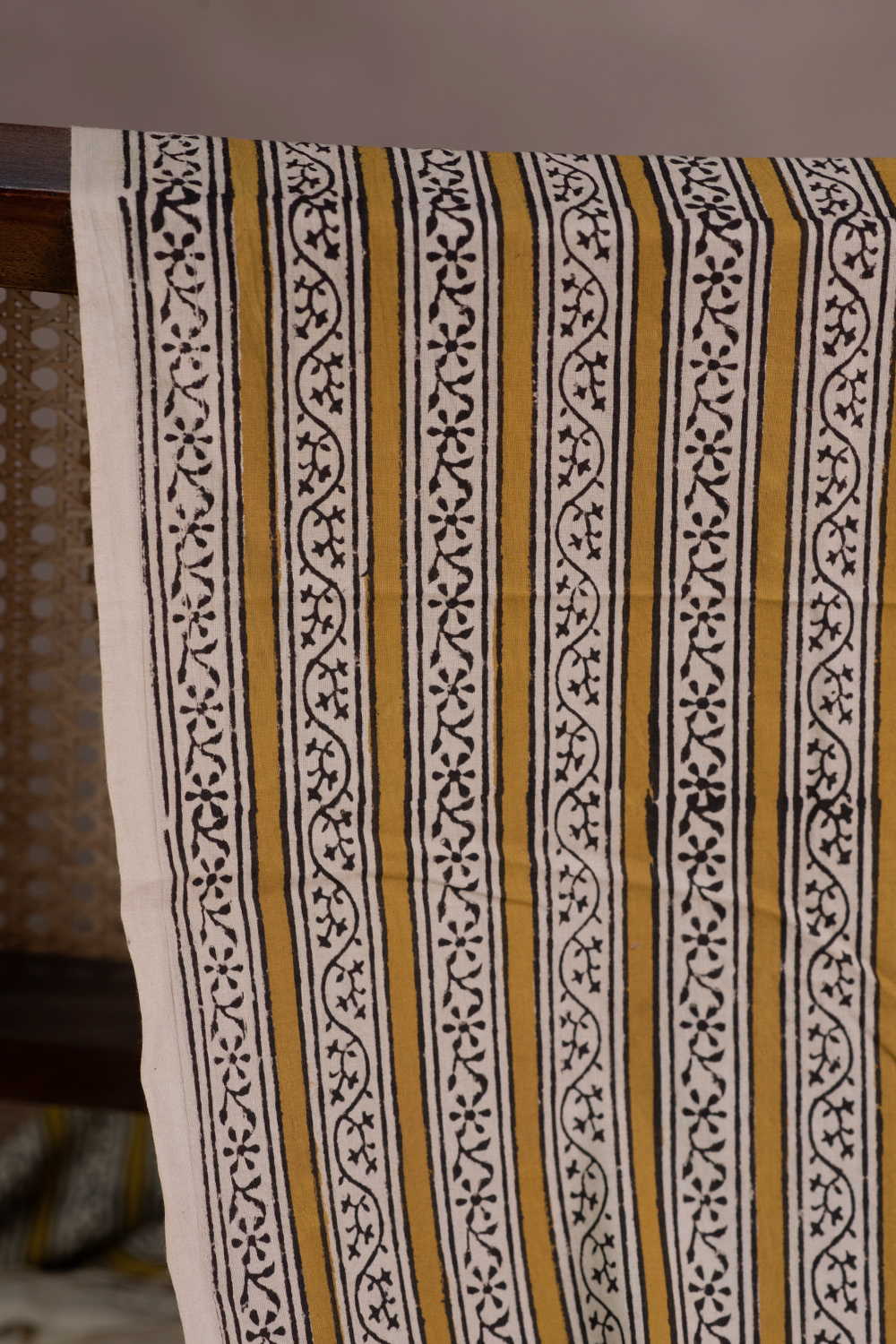 Flowing Floral Pattern Bagru Cotton Fabric - Image 2
