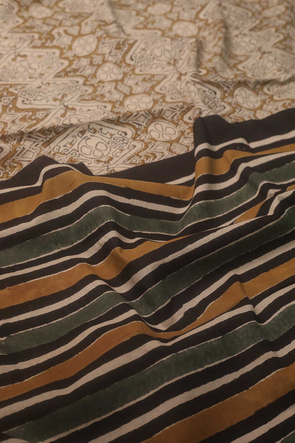 Creamy Beige Bagru Mul Cotton saree - Image 3