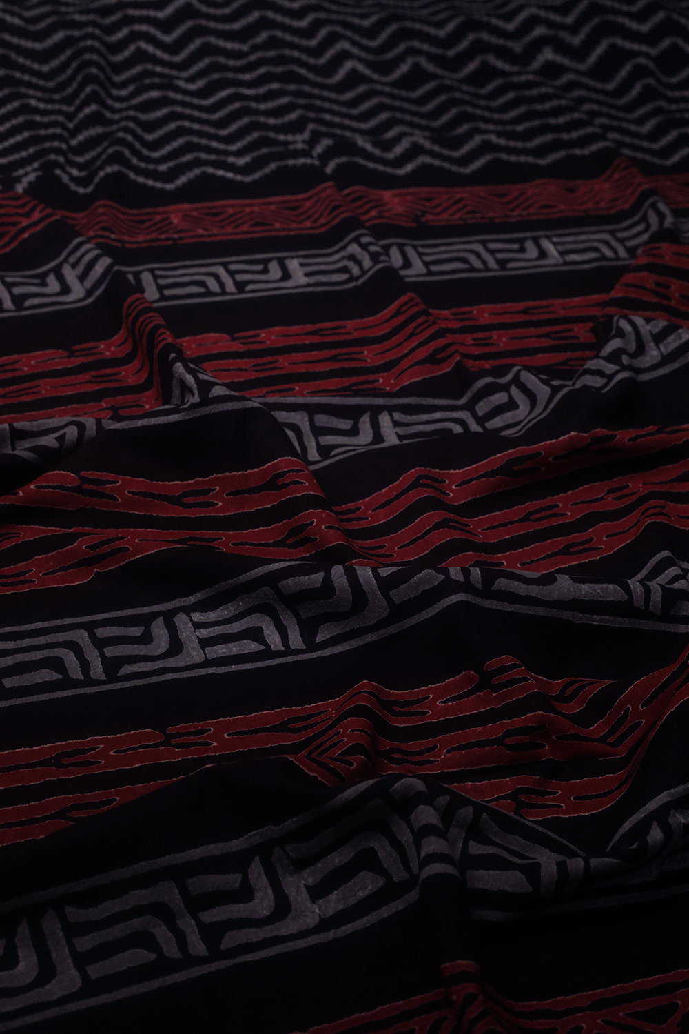 Grey Chevron on Black Bagru Mul Cotton saree - Image 2
