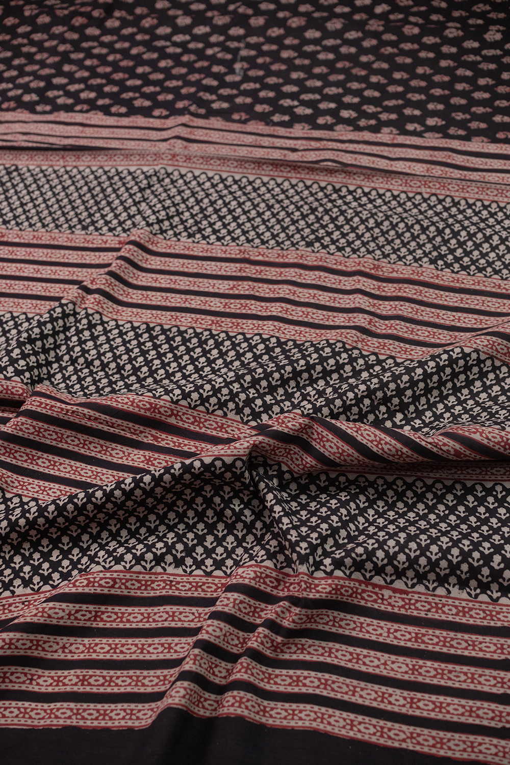 Black Bagru Mul Cotton saree - Image 3