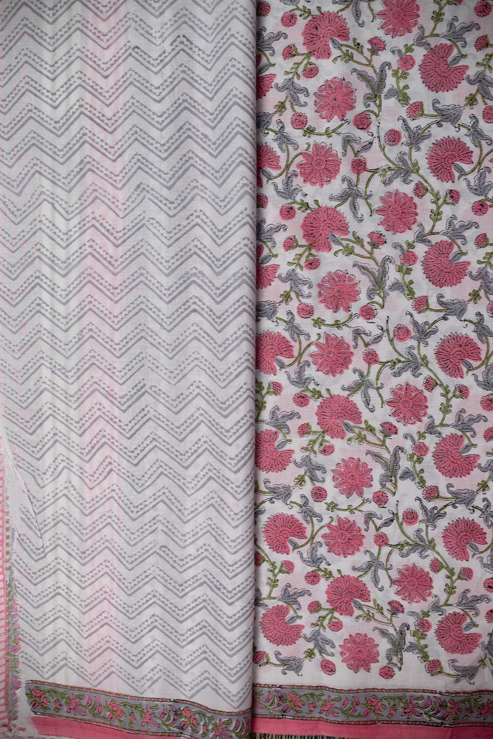 Pink Cluster Floral Sanganeri Mul Cotton saree - Image 4