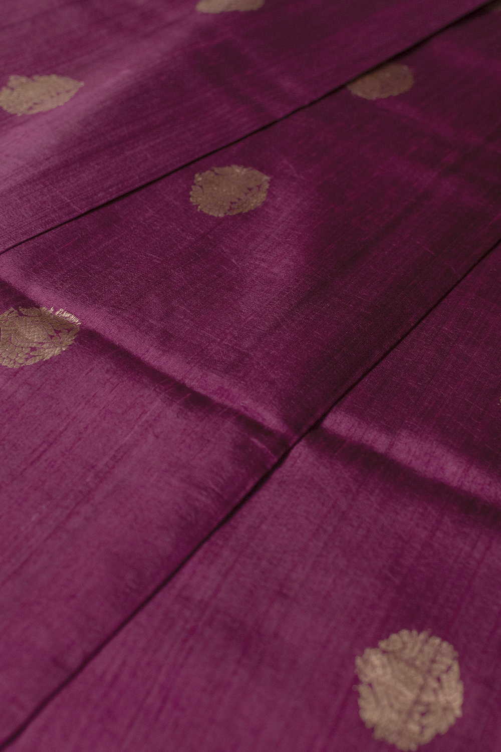 Traditional Motifs Banarasi Silk Fabric - Image 4