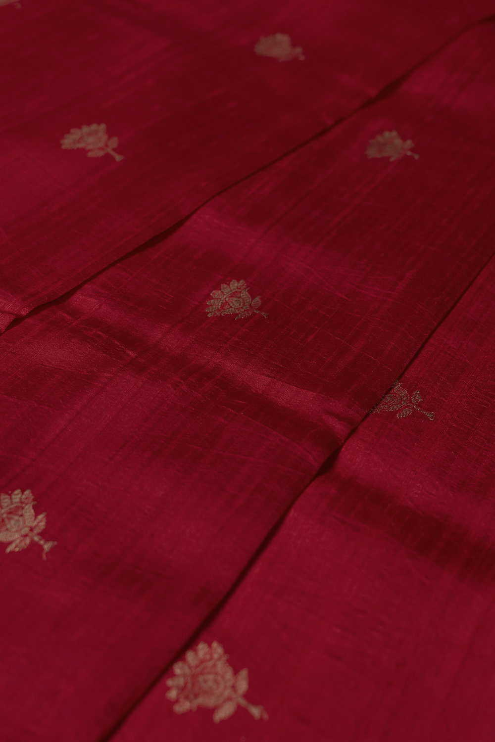 Traditional Red Banarasi Silk Fabric - Image 4