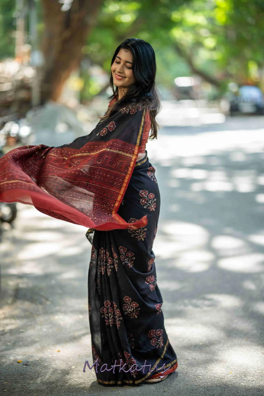 Tri Floral on Black Block Printed Chanderi saree - Image 4