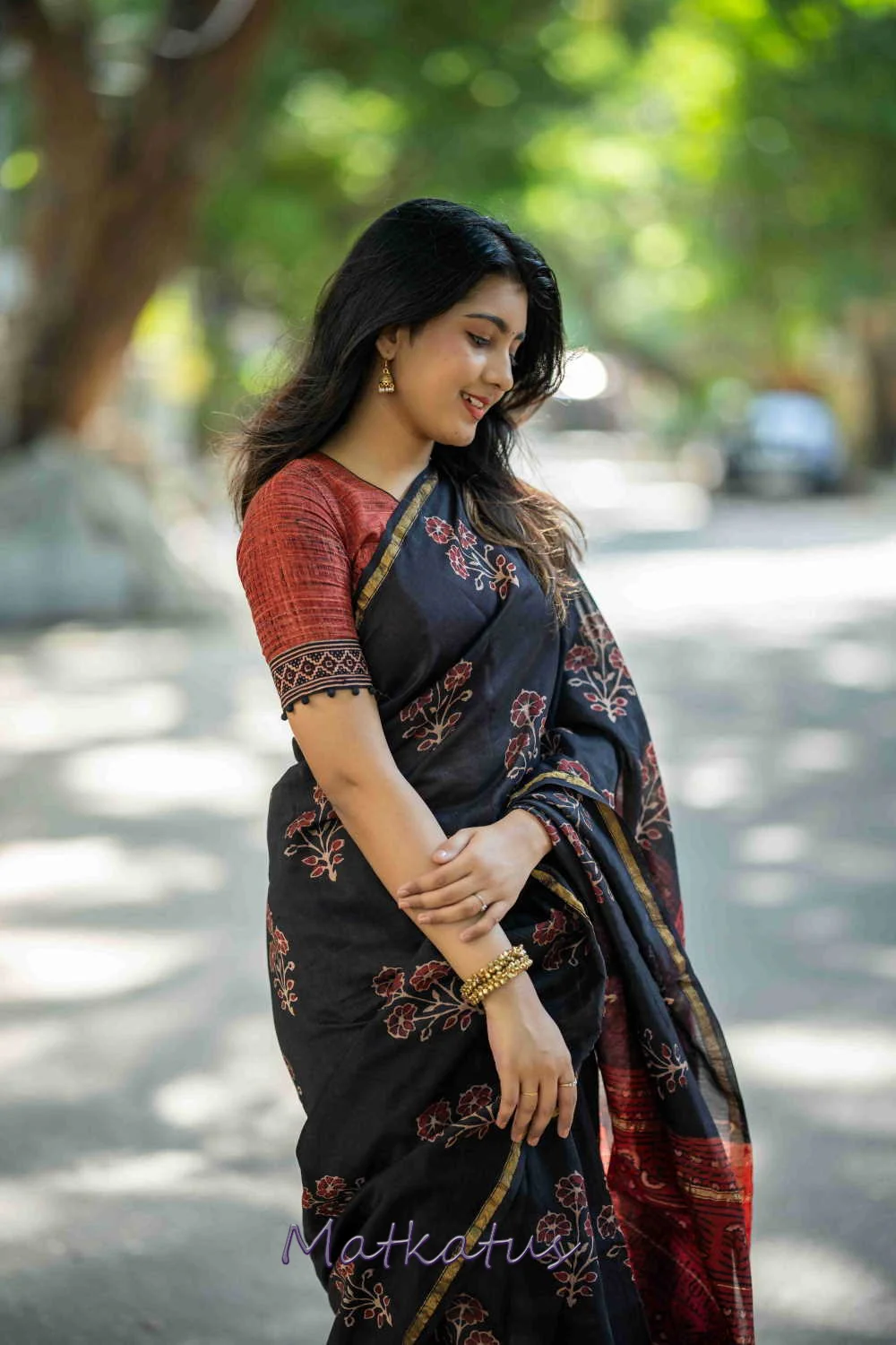 Tri Floral on Black Block Printed Chanderi saree - Image 5