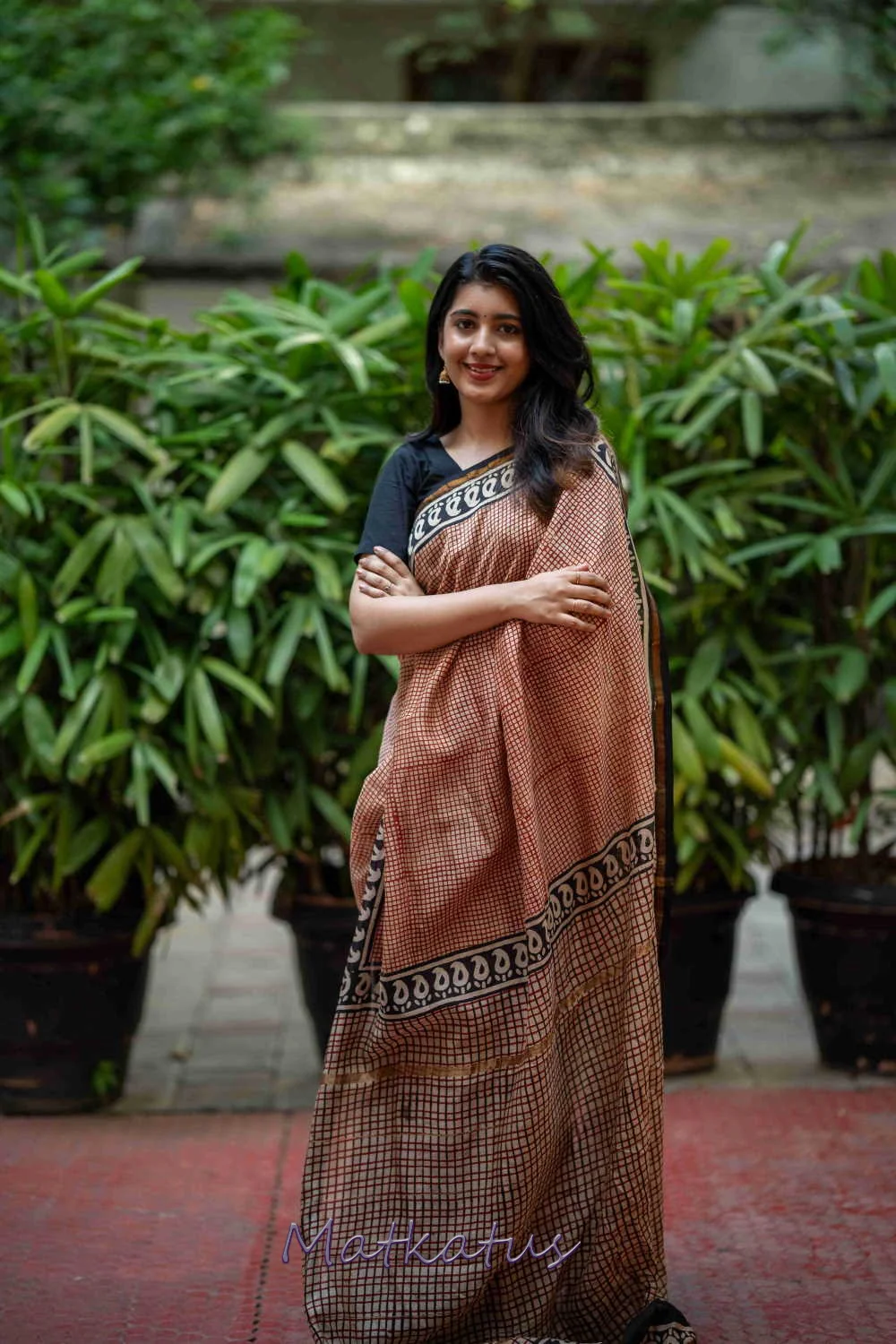 Maroon Checkered Block Printed Chanderi saree - Image 2