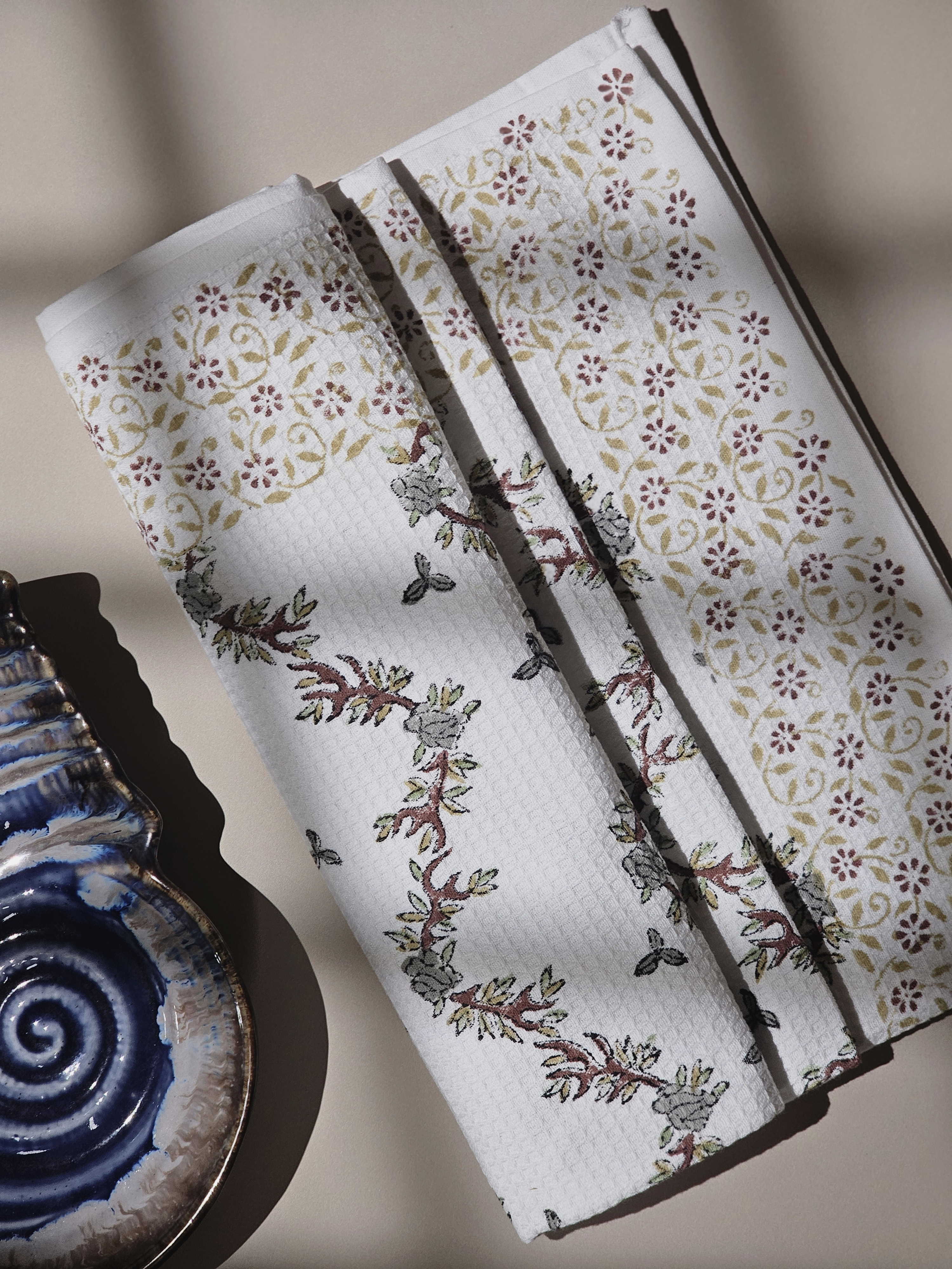 Ivory Bloom Sanganeri Bath Towel - Image 2