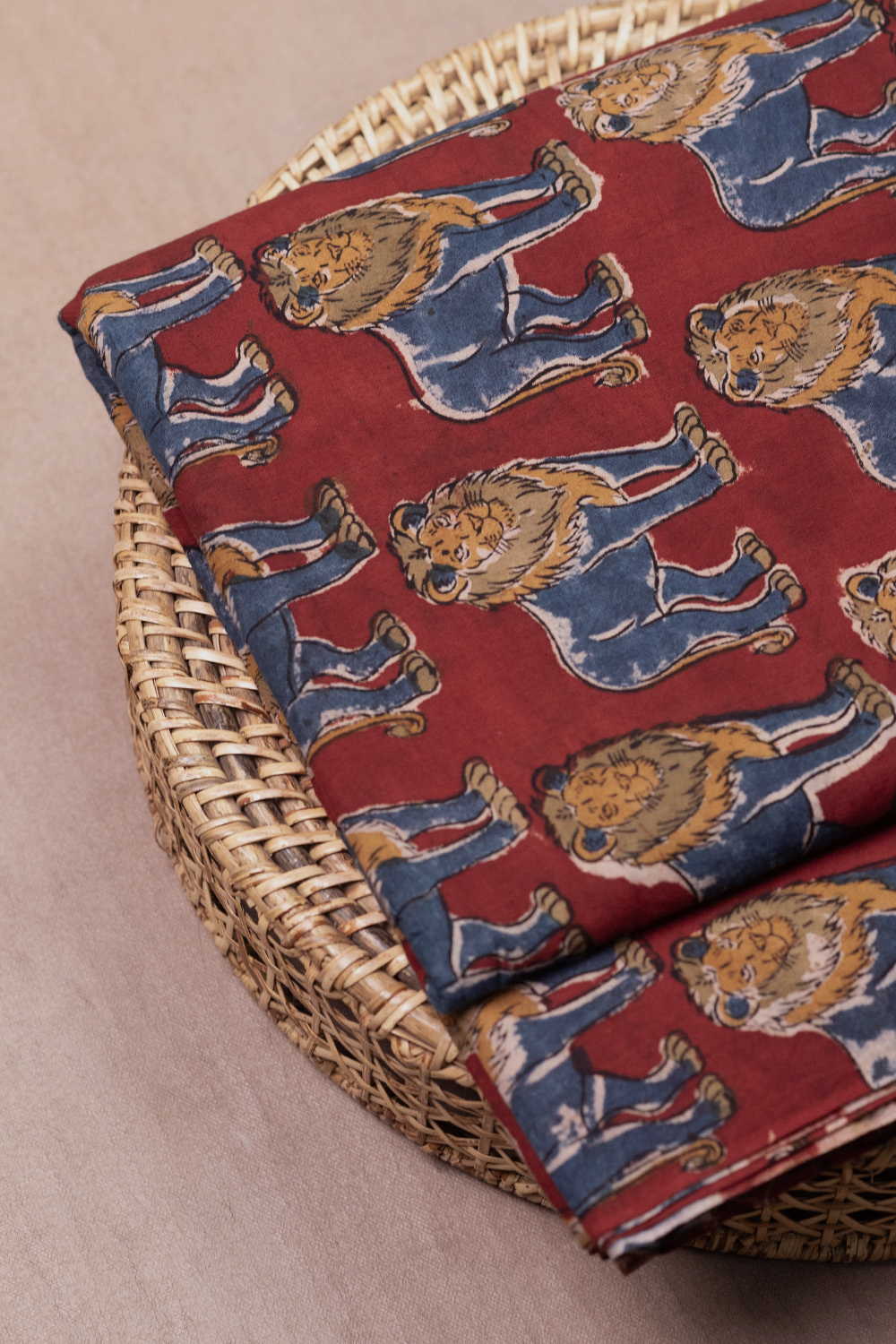 Royal Lion Parade Printed Kalamkari Fabric - Image 2