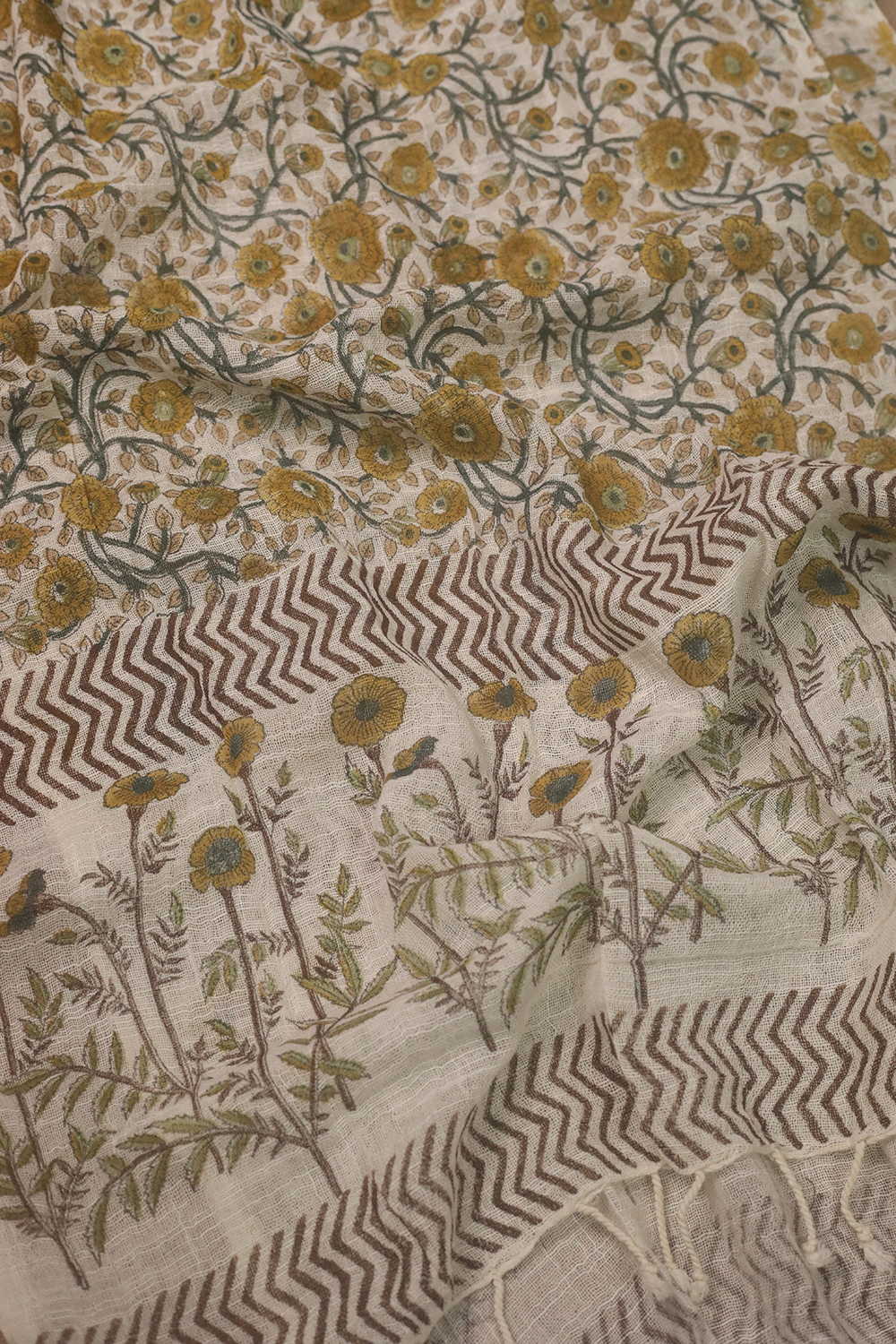 Cluster Floral Block Printed Slub Cotton Stole - Image 2