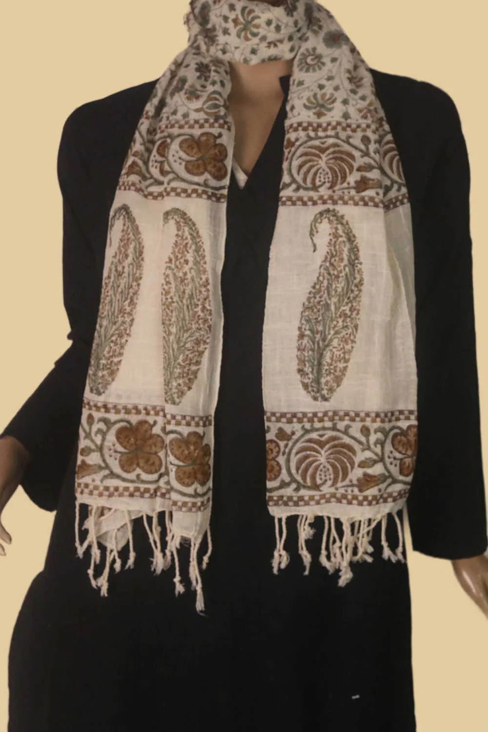 Spring Floral Block Printed Slub Cotton Stole - Image 2