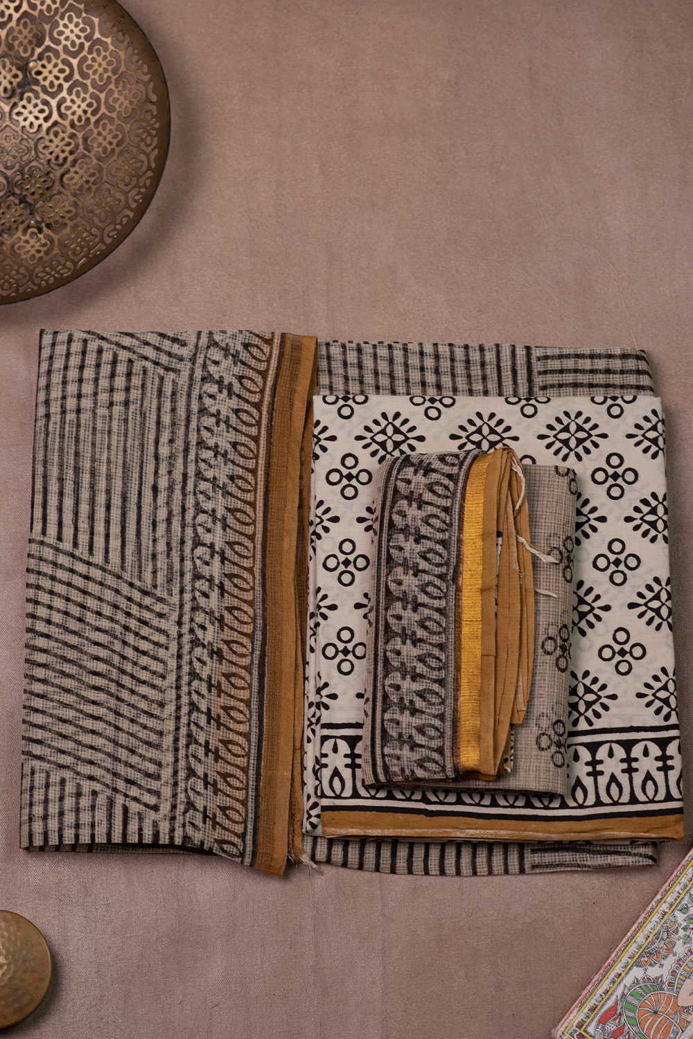 Line Pattern Block Printed Kota Cotton Suit - Image 2