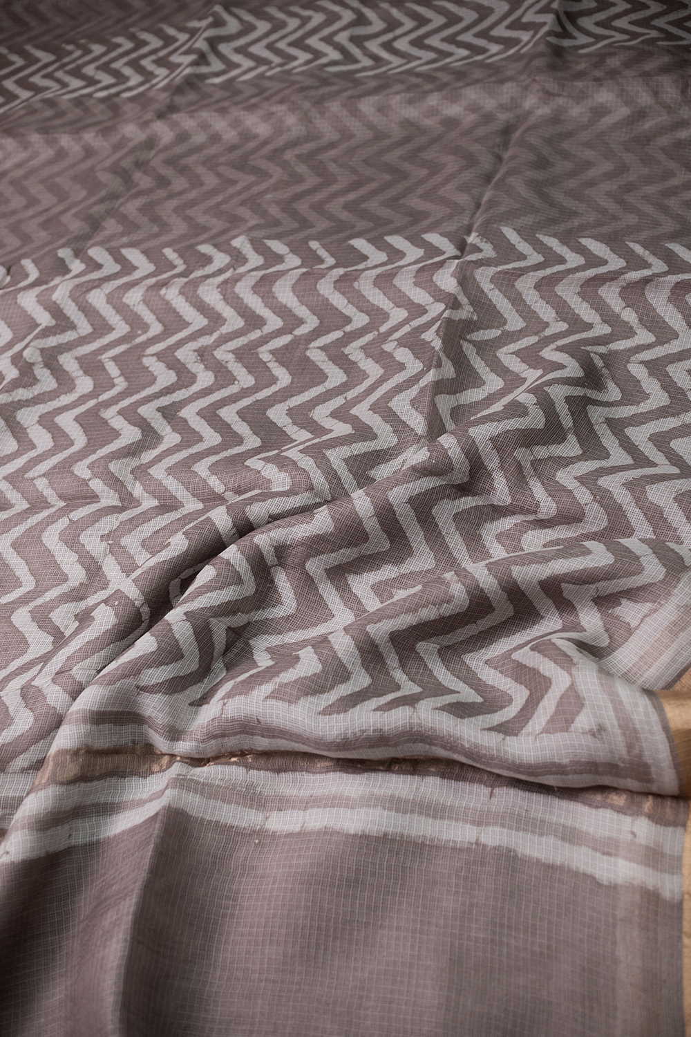 Chevron - Grey Block Printed Kota Silk saree - Image 3
