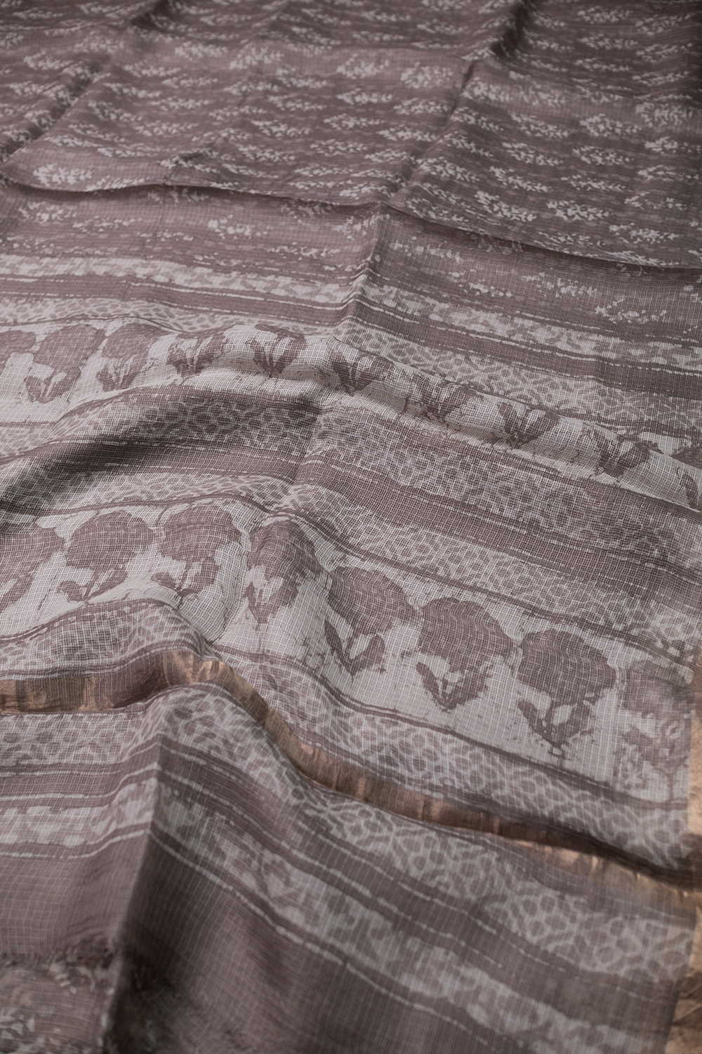 Grey with Florets Block Printed Kota Silk saree - Image 3