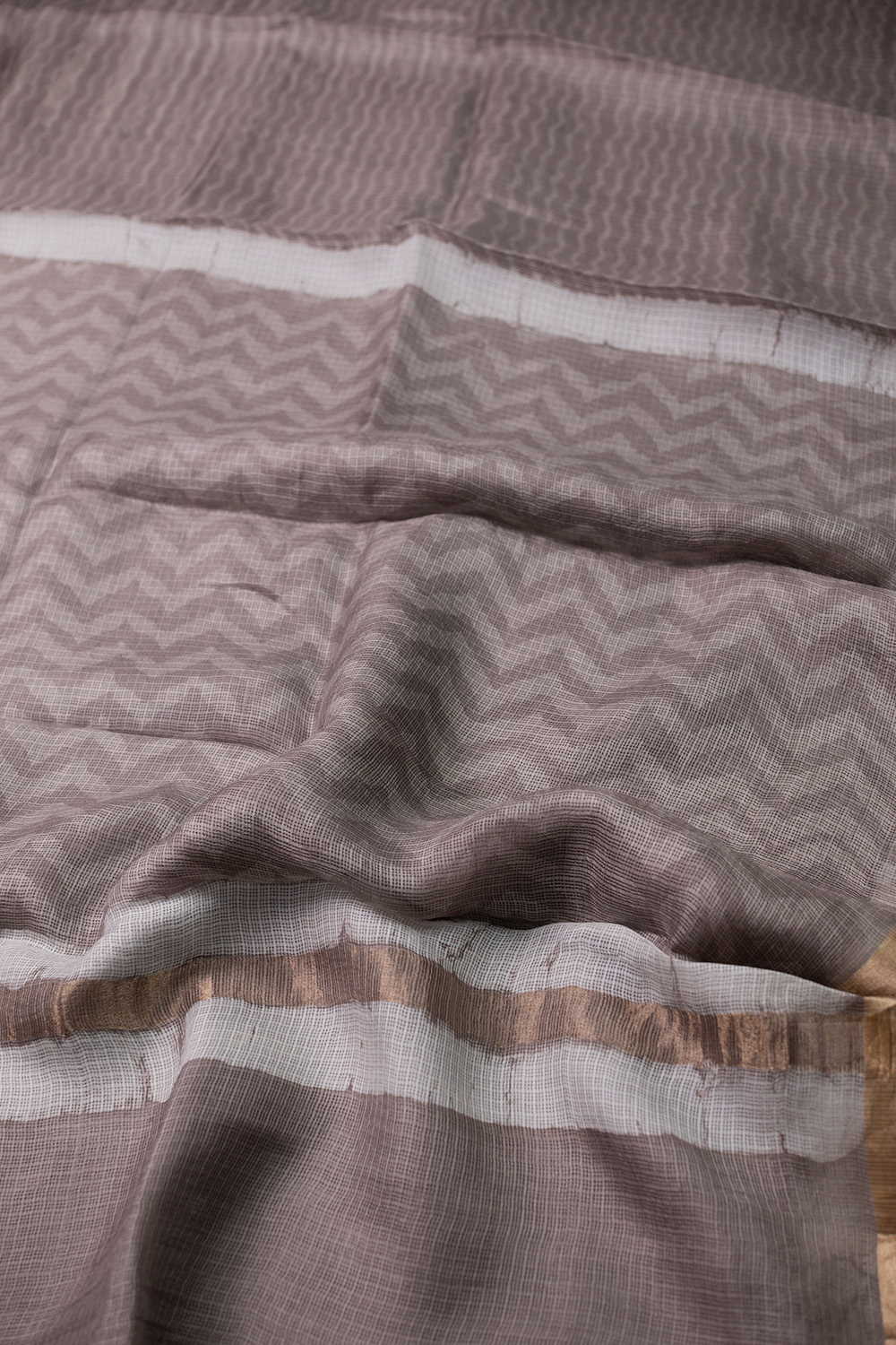Light Grey Block Printed Kota Silk saree - Image 3