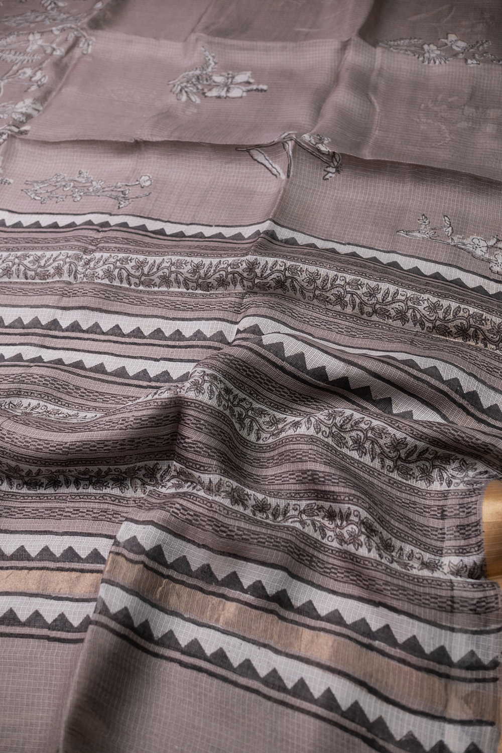 Floral on Grey Block Printed Kota Silk saree - Image 3