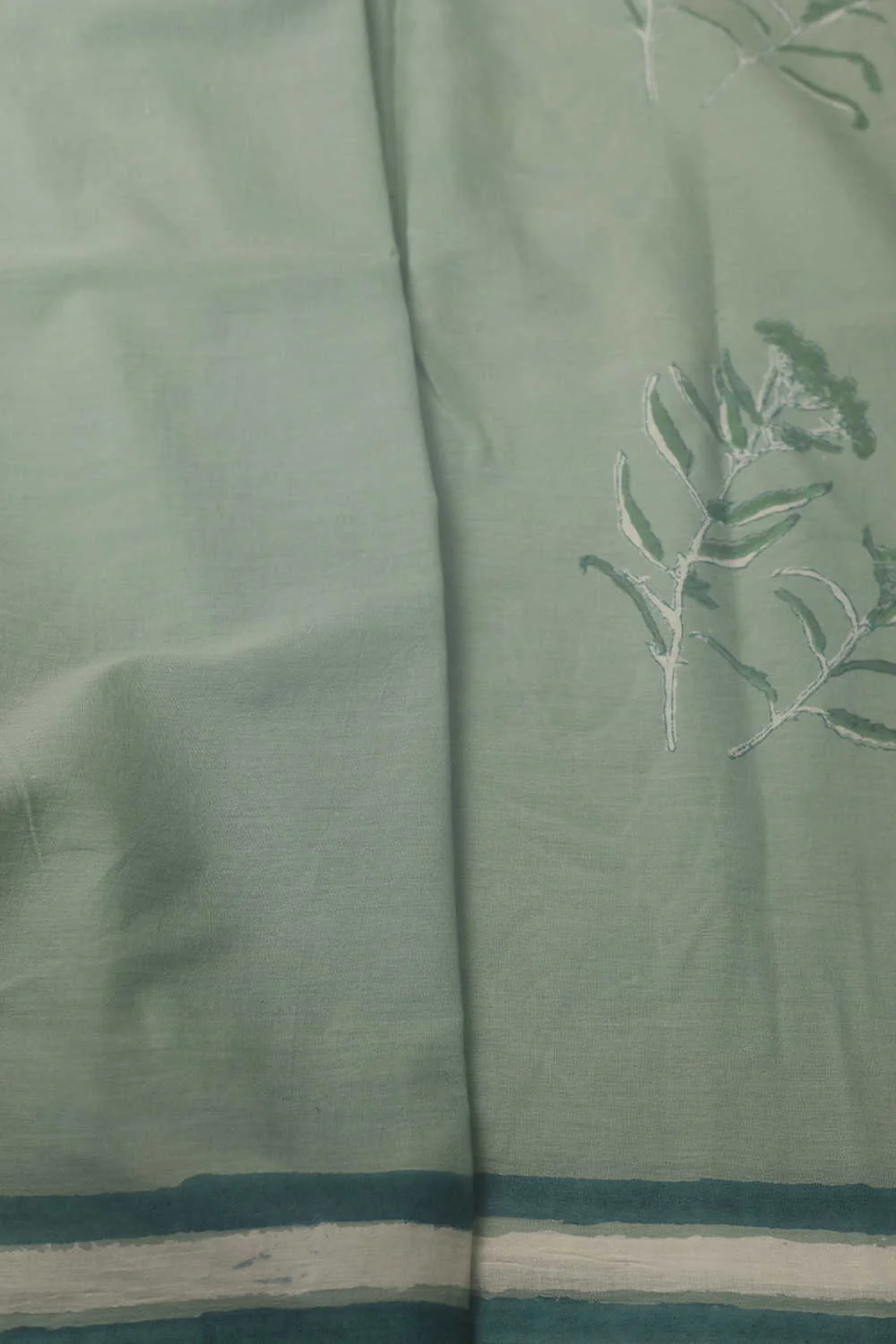 Leaf Butta - Green Block Printed Mul Cotton saree - Image 4