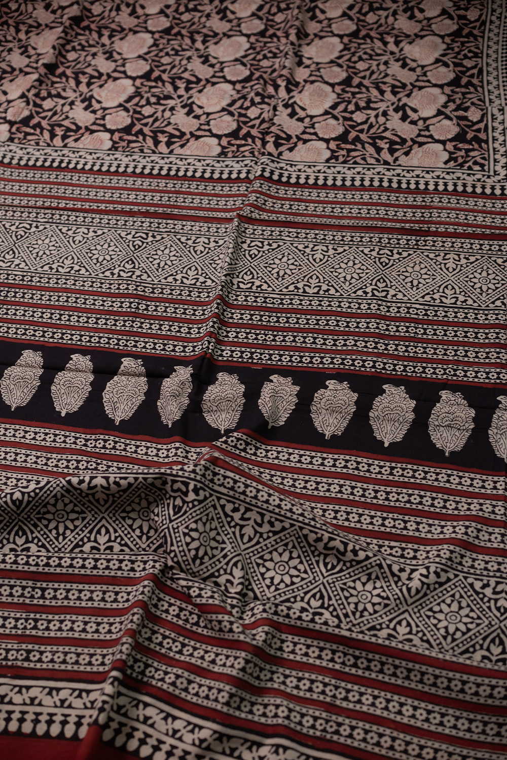 Black Garden Block Printed Mul Cotton saree - Image 3