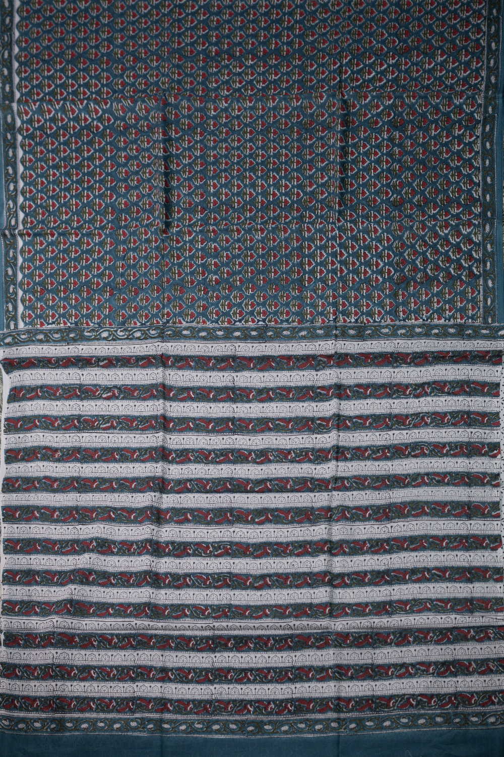 Maroon Florets Block Printed Mul Cotton saree - Image 2