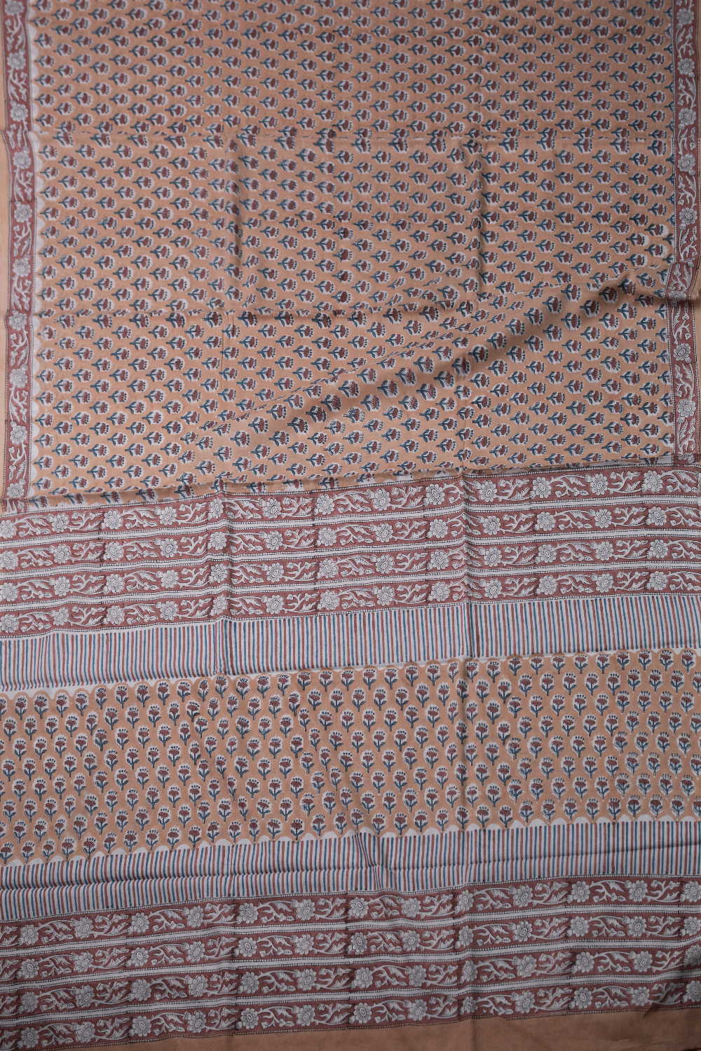 Soft Beige Block Printed Mul Cotton saree - Image 2