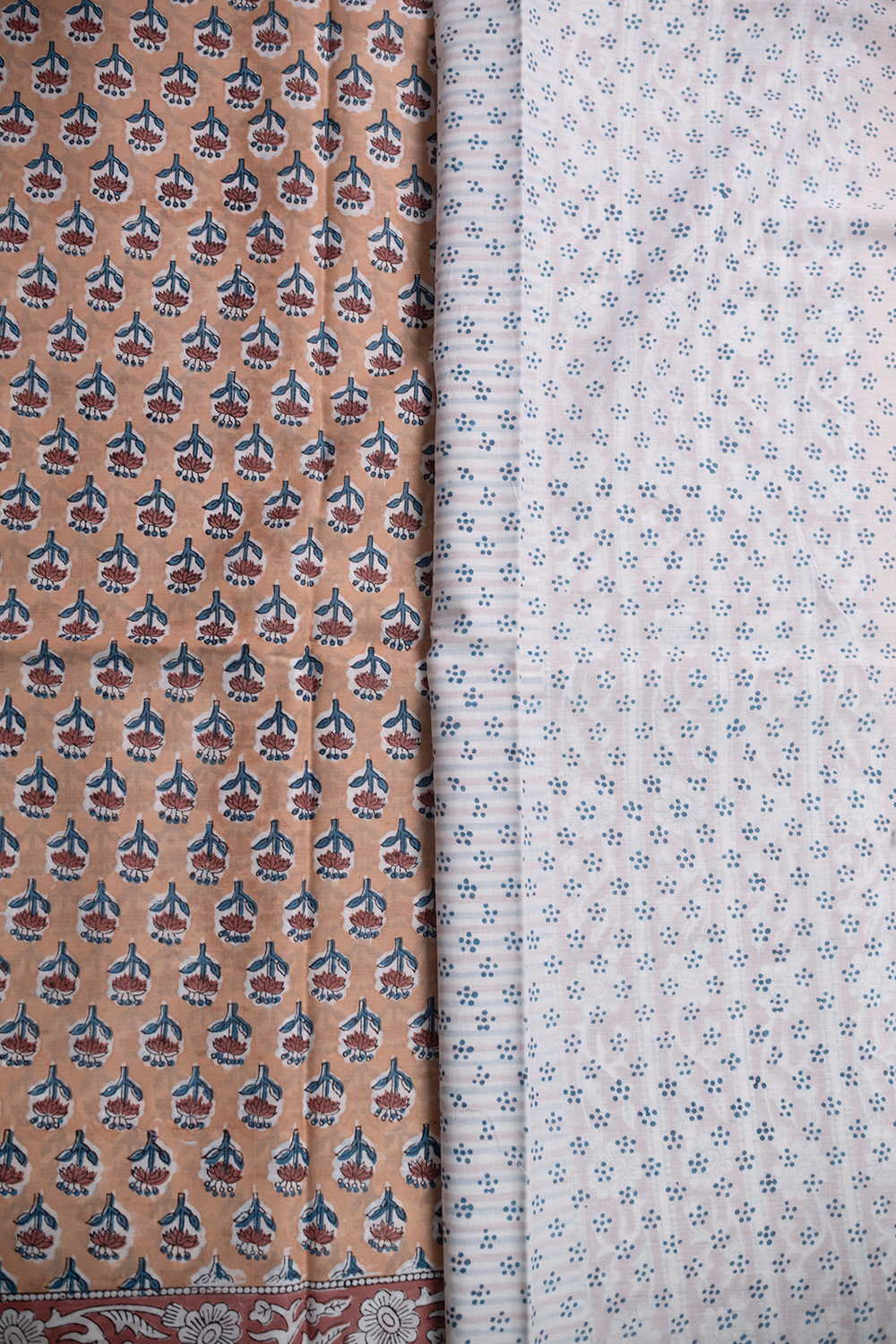 Soft Beige Block Printed Mul Cotton saree - Image 4