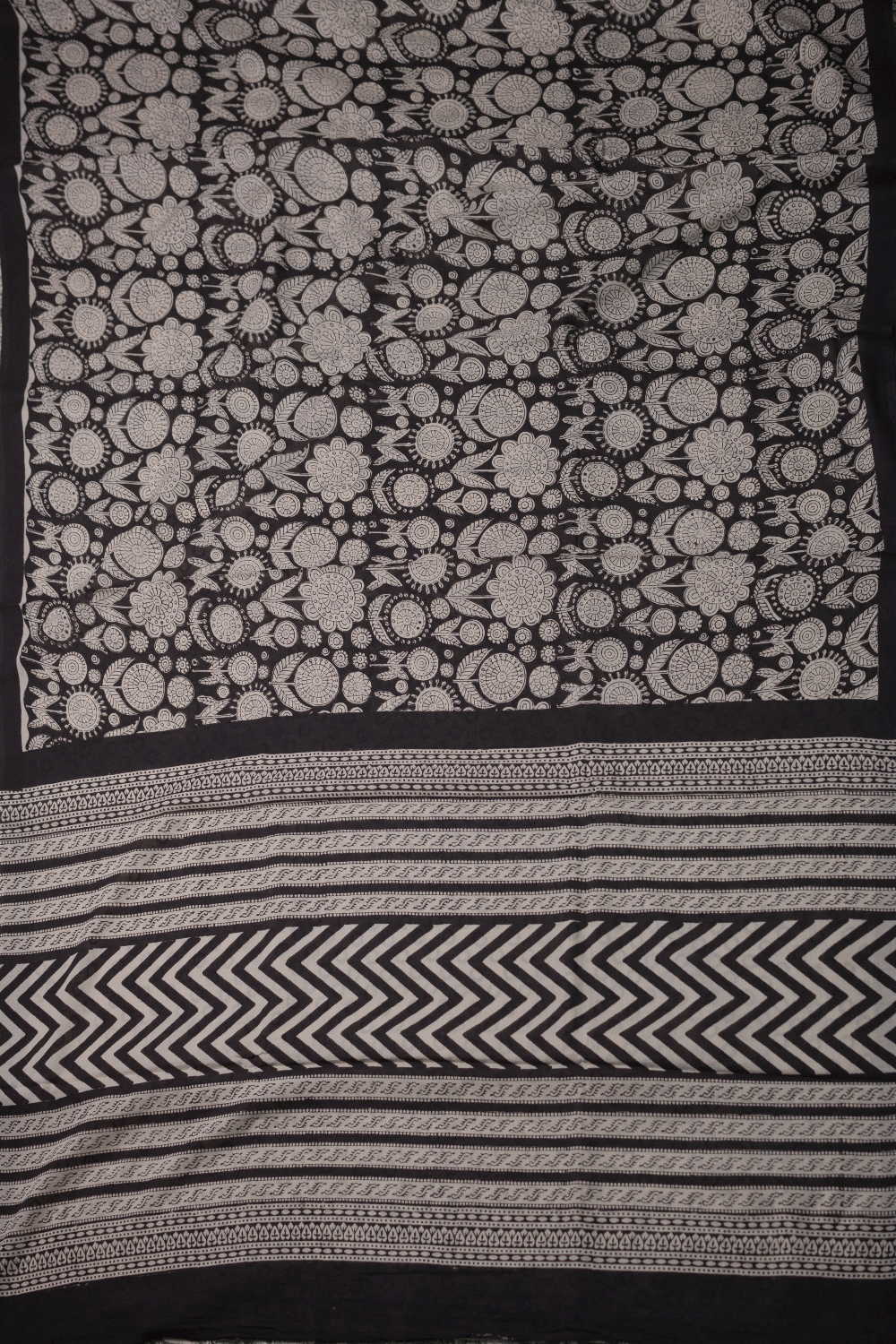 Black with Floral Pattern Block Printed Mul Cotton saree - Image 2