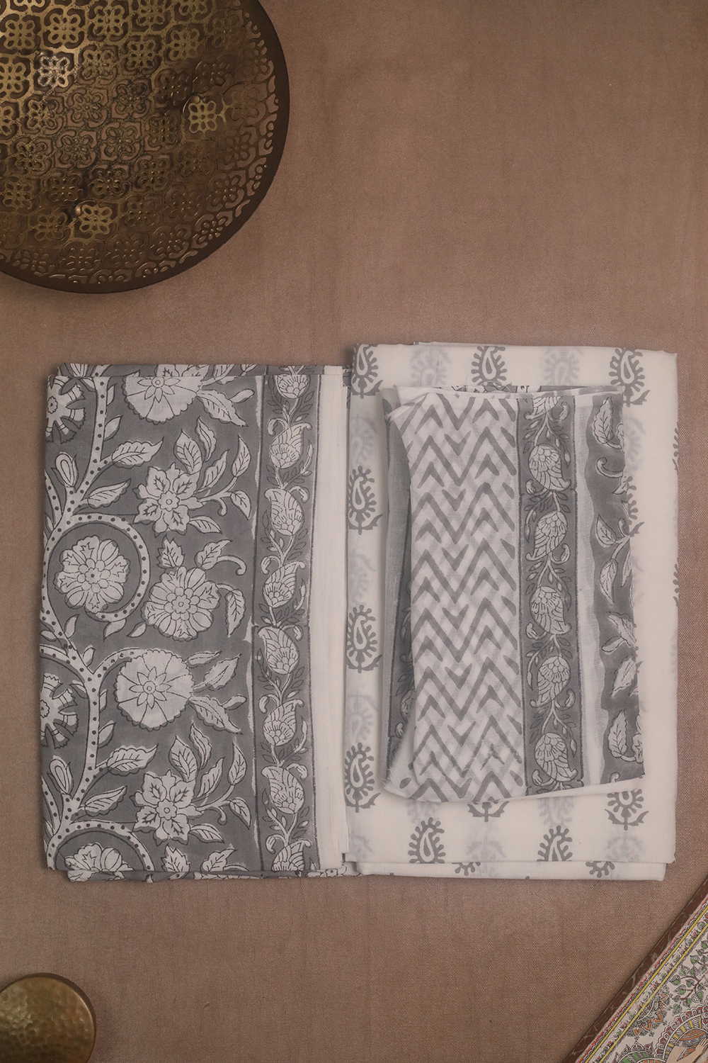 Cream Floral Block Printed Mul Cotton Suit