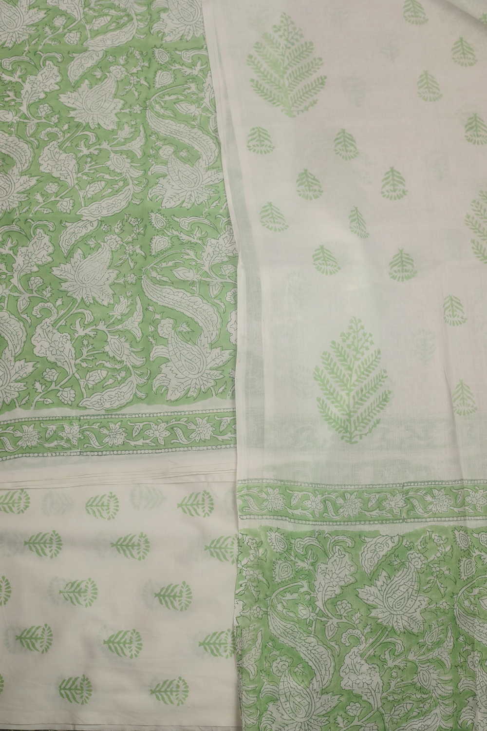 Green Garden Block Printed Mul Cotton Suit - Image 3