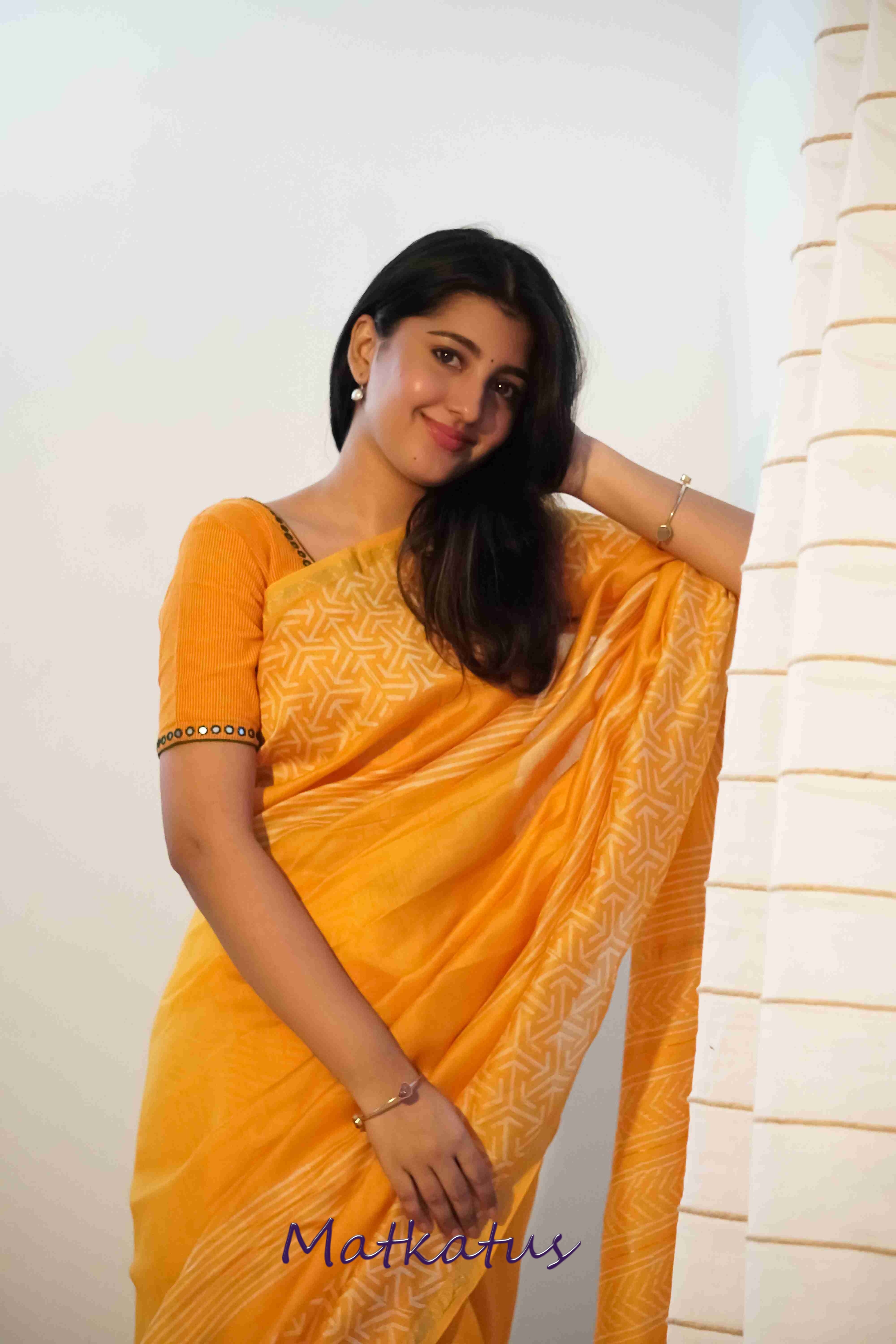 Yellowish Orange Block Printed Silk Cotton saree - Image 2