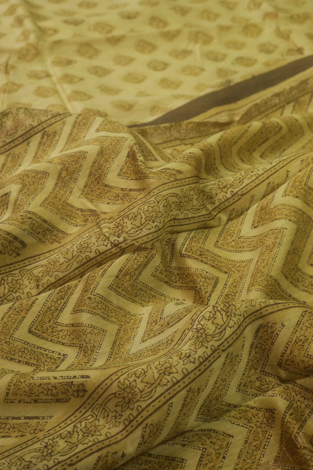 Medium Yellow Block Printed Silk Cotton saree - Image 3