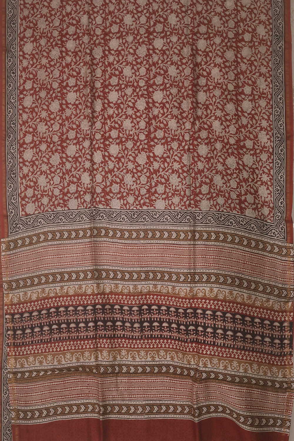 Floral on Maroon Block Printed Silk Cotton saree - Image 2