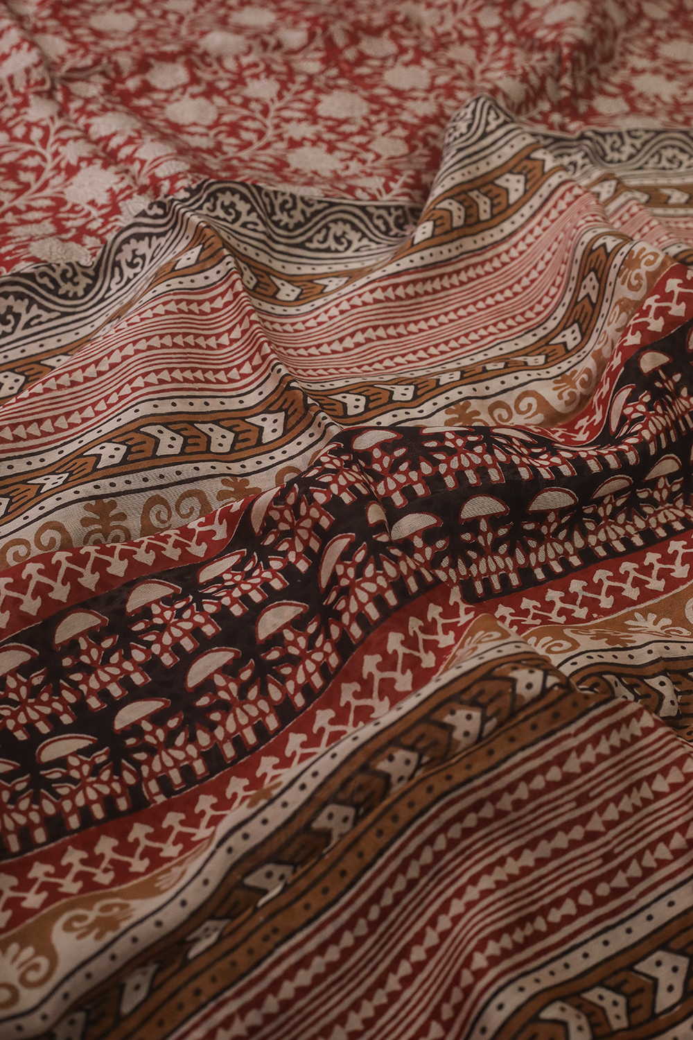 Floral on Maroon Block Printed Silk Cotton saree - Image 3