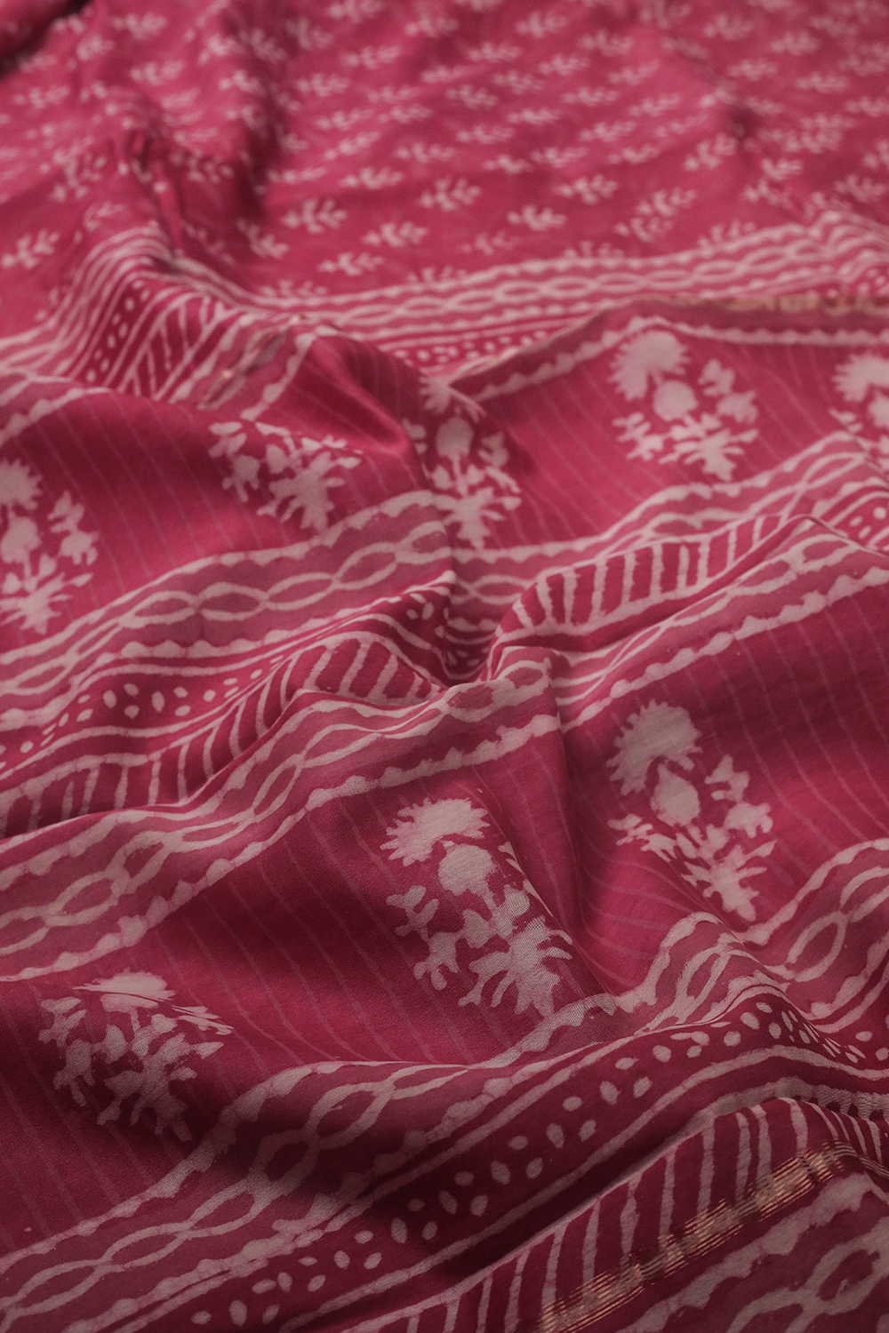 Cream Motifs on Pink Block Printed Silk Cotton saree - Image 3