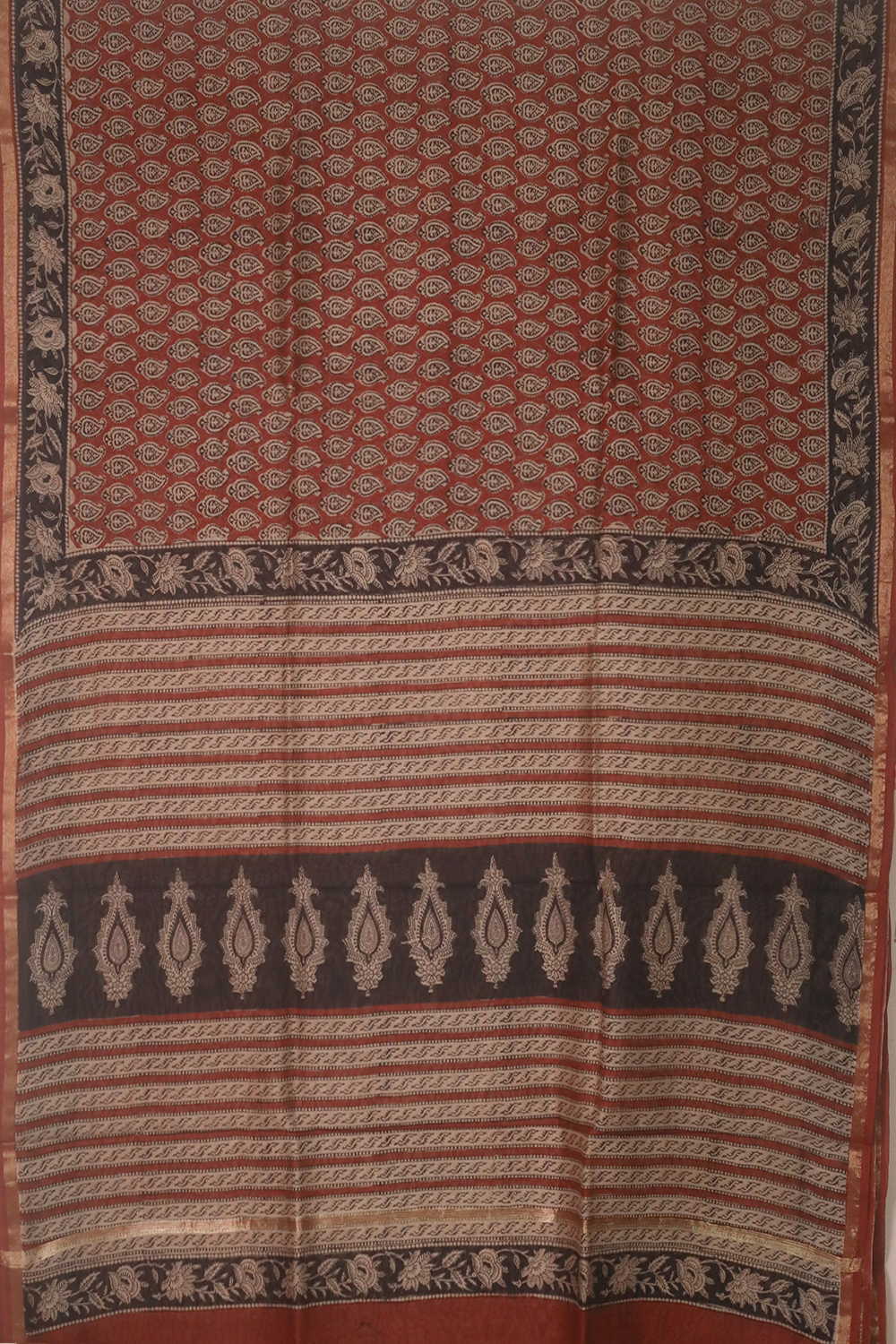 Paisley on Maroon Block Printed Silk Cotton saree - Image 2