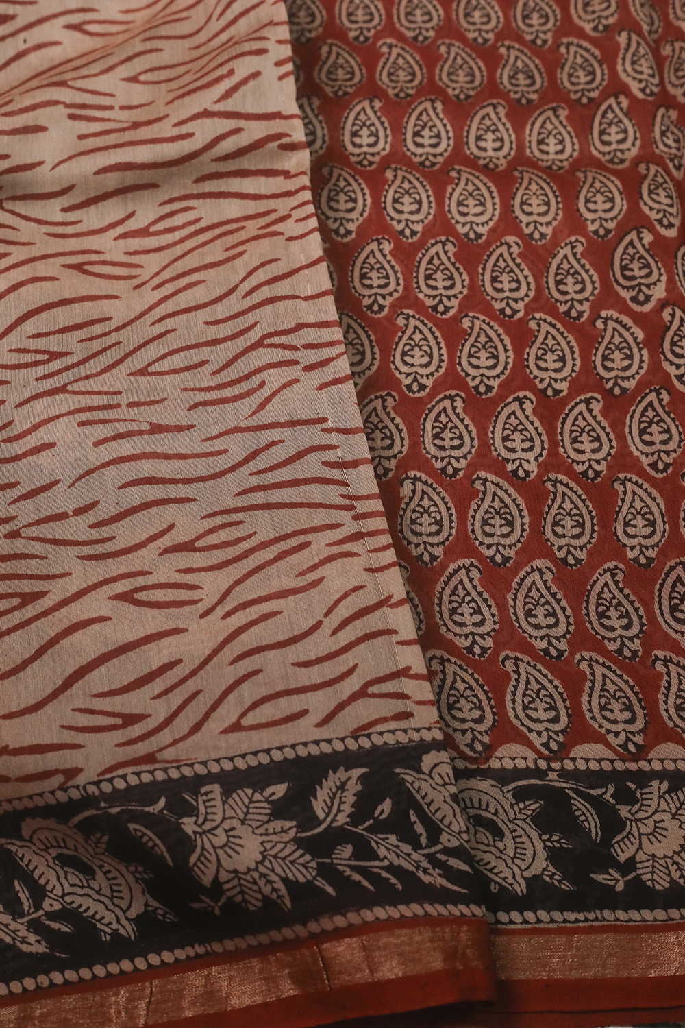Paisley on Maroon Block Printed Silk Cotton saree - Image 4