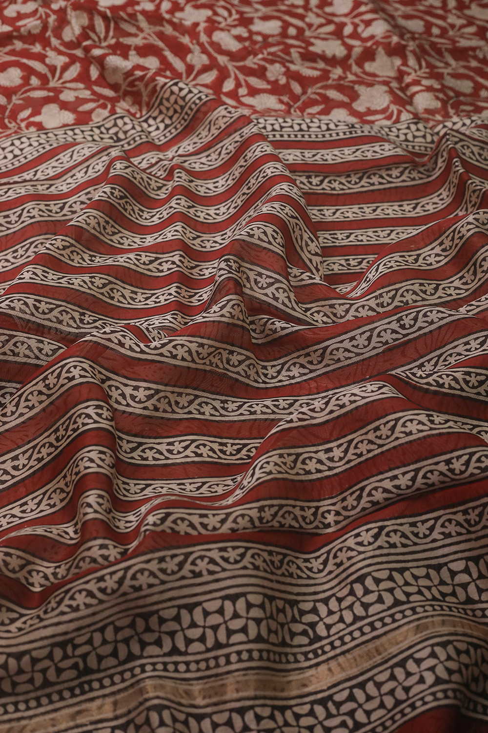 Floral Vein - Maroon Block Printed Silk Cotton saree - Image 3