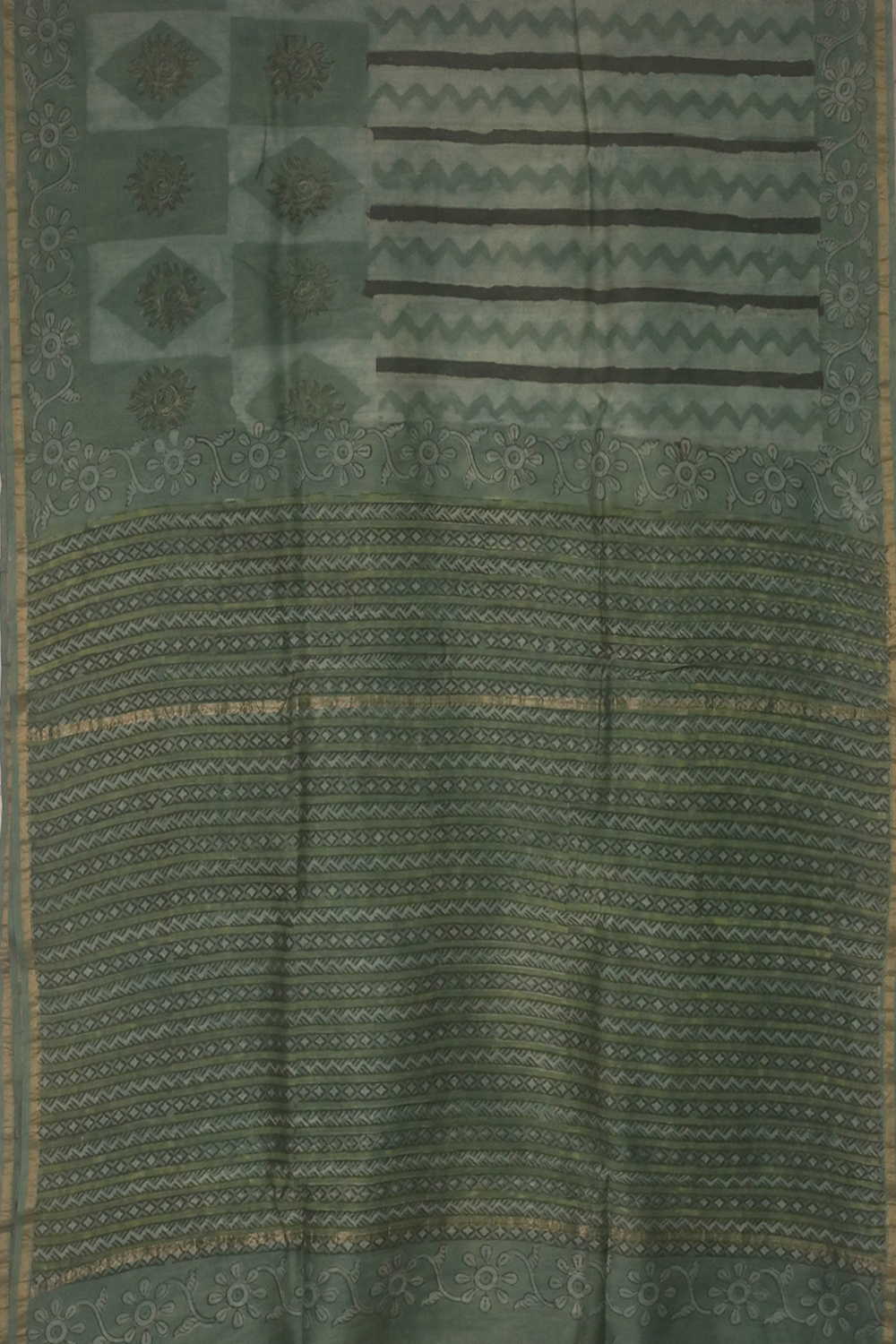 Vertical Design - Green Block Printed Silk Cotton saree - Image 2