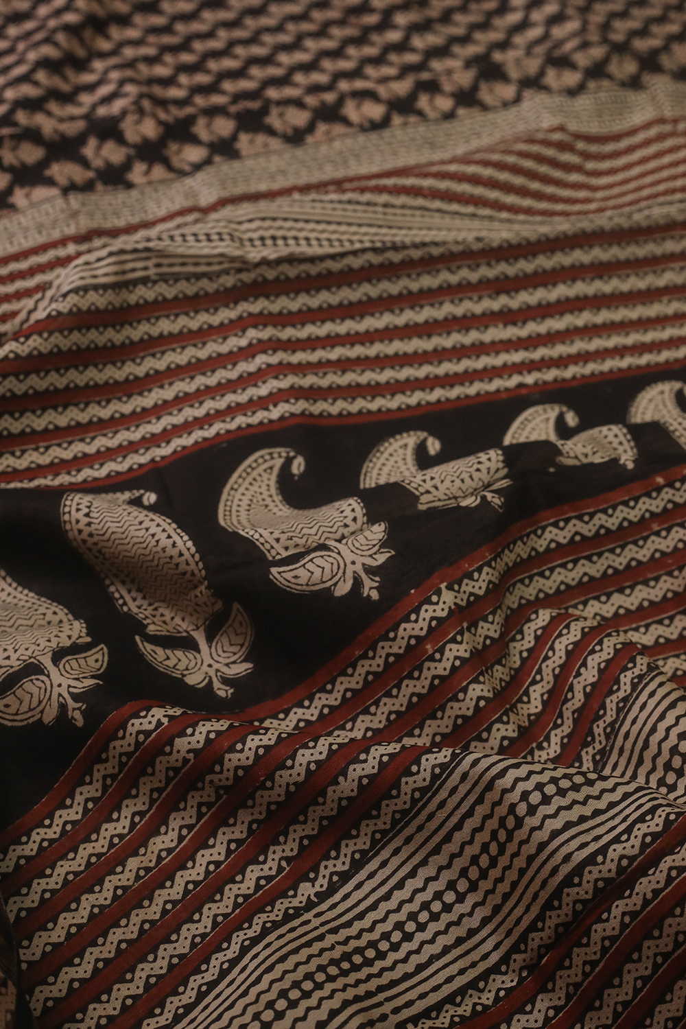 Black - Florets Block Printed Silk Cotton saree - Image 3