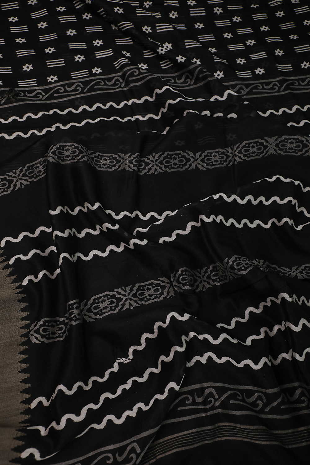 Pitch Black Block Printed Chanderi Silk Cotton saree - Image 3