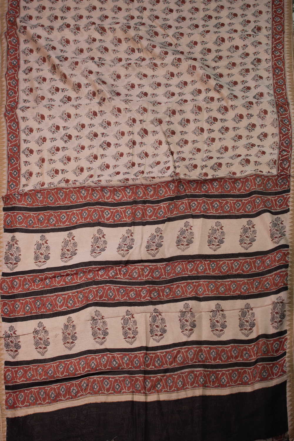 Floral Butta Block Printed Silk Cotton saree - Image 2
