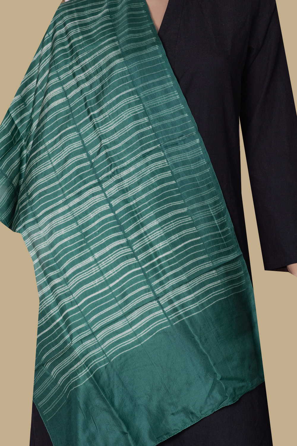 Tropical Green Mulberry Silk Stole - Image 2