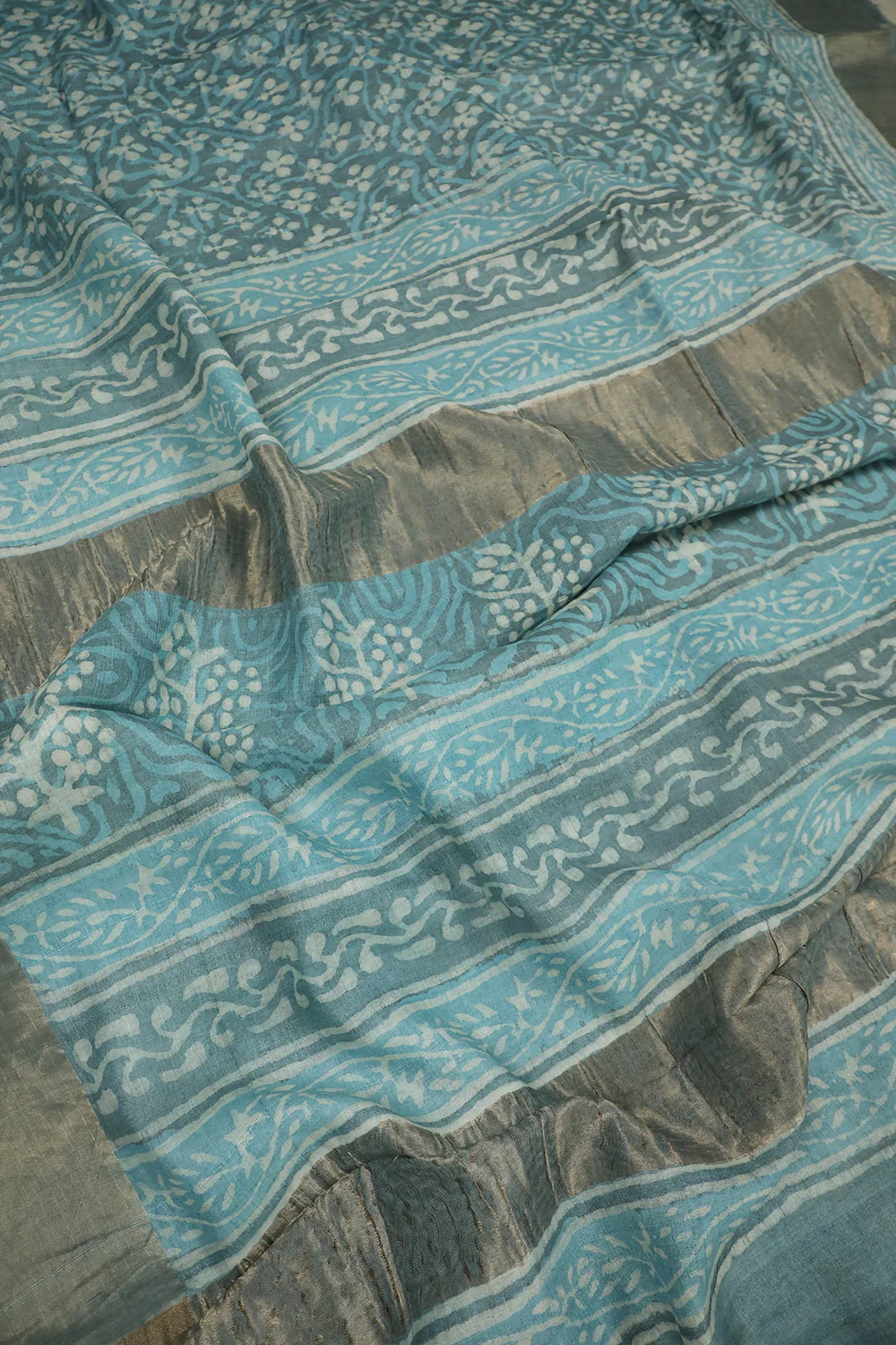 Floral Patterned Block Printed Tussar Silk Saree - Image 3