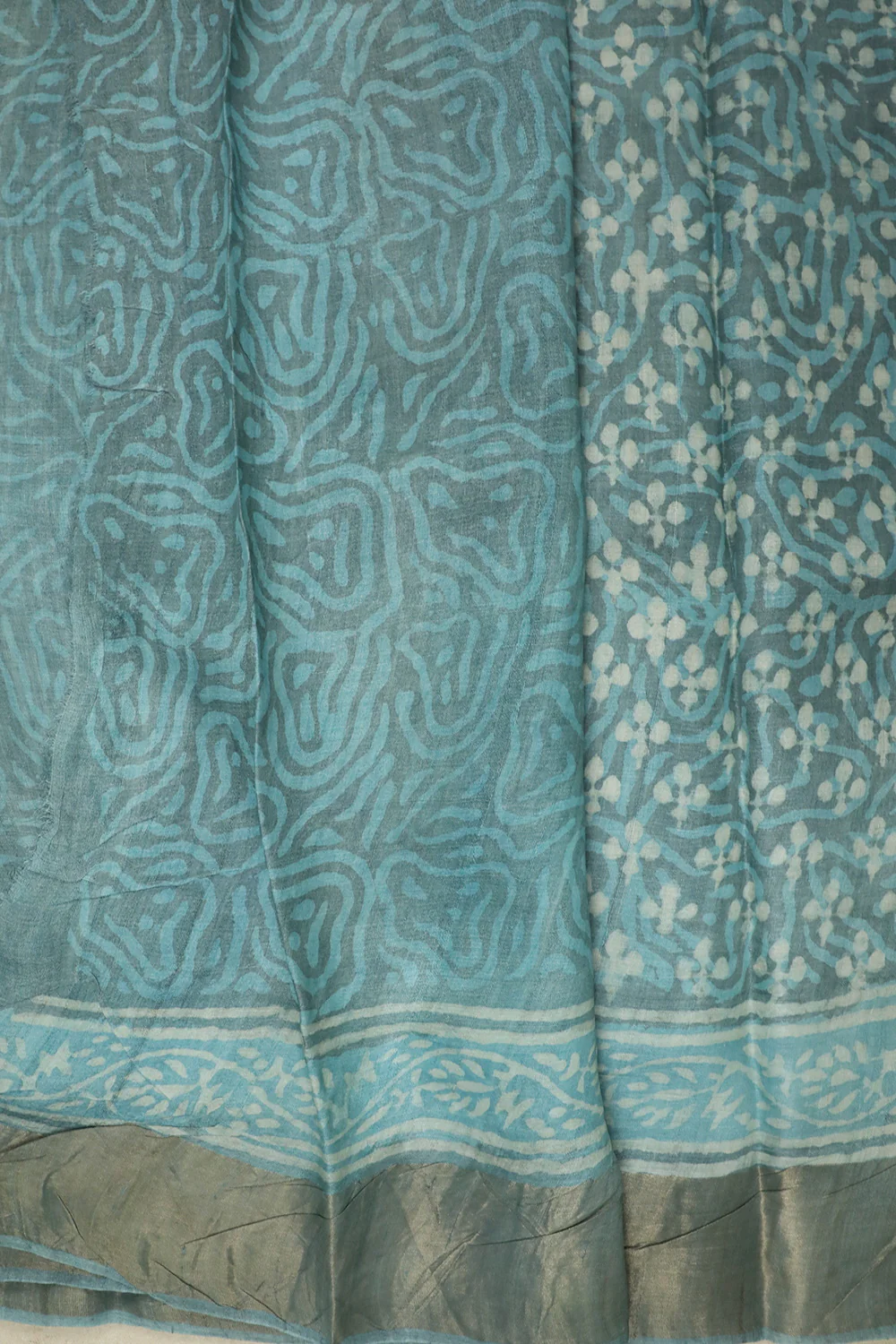 Floral Patterned Block Printed Tussar Silk Saree - Image 4