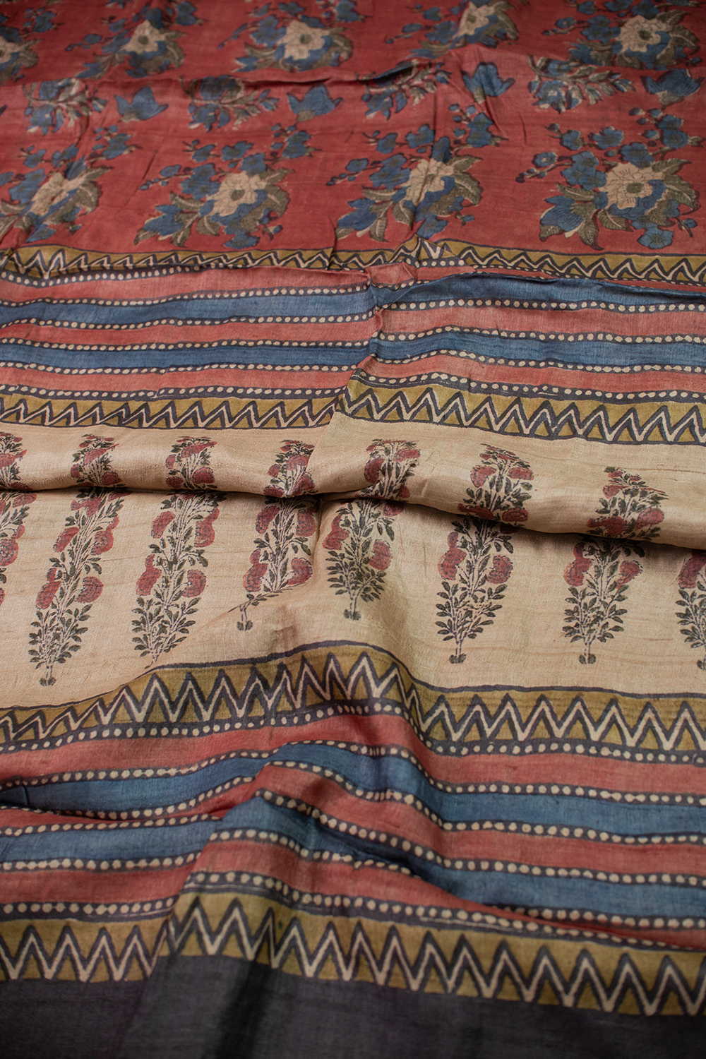 Rusted Maroon Block Printed Tussar saree - Image 3