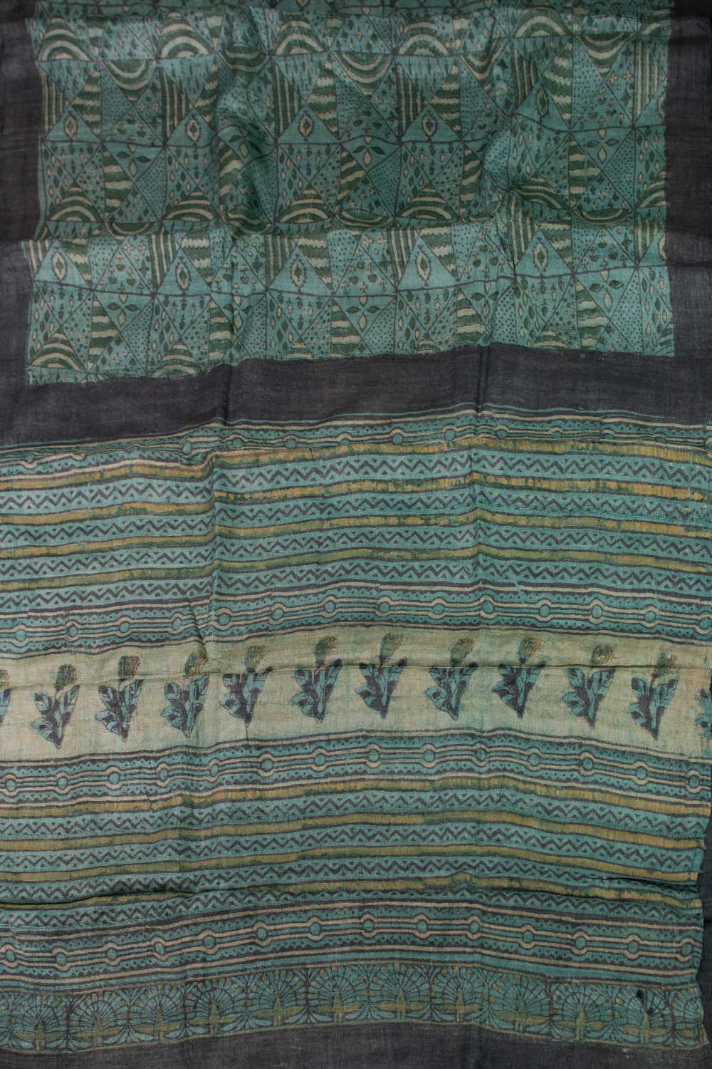 Geometric Pattern - Green Block Printed Tussar saree - Image 2