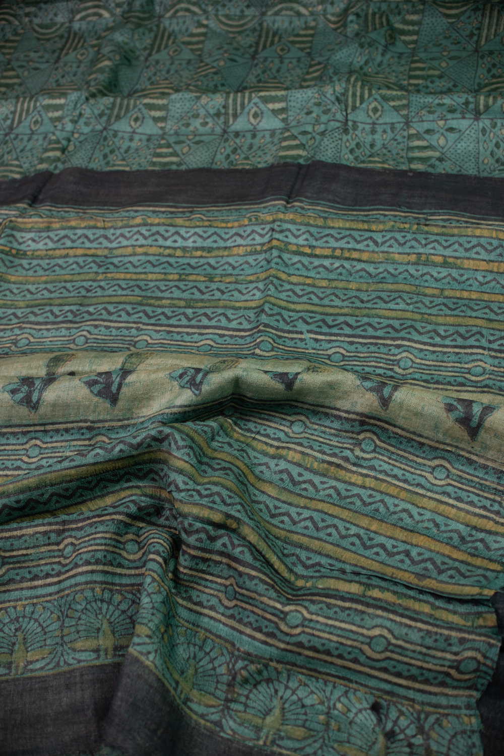 Geometric Pattern - Green Block Printed Tussar saree - Image 3